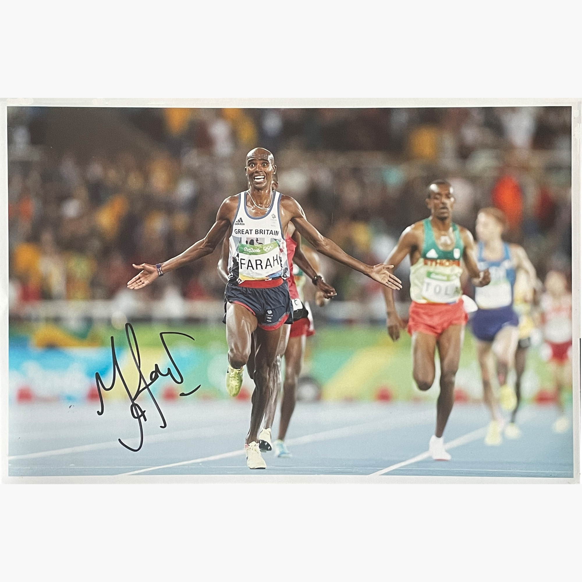 Mo Farah – Signed 30.5cm x 20.5cm Colour Action Photo