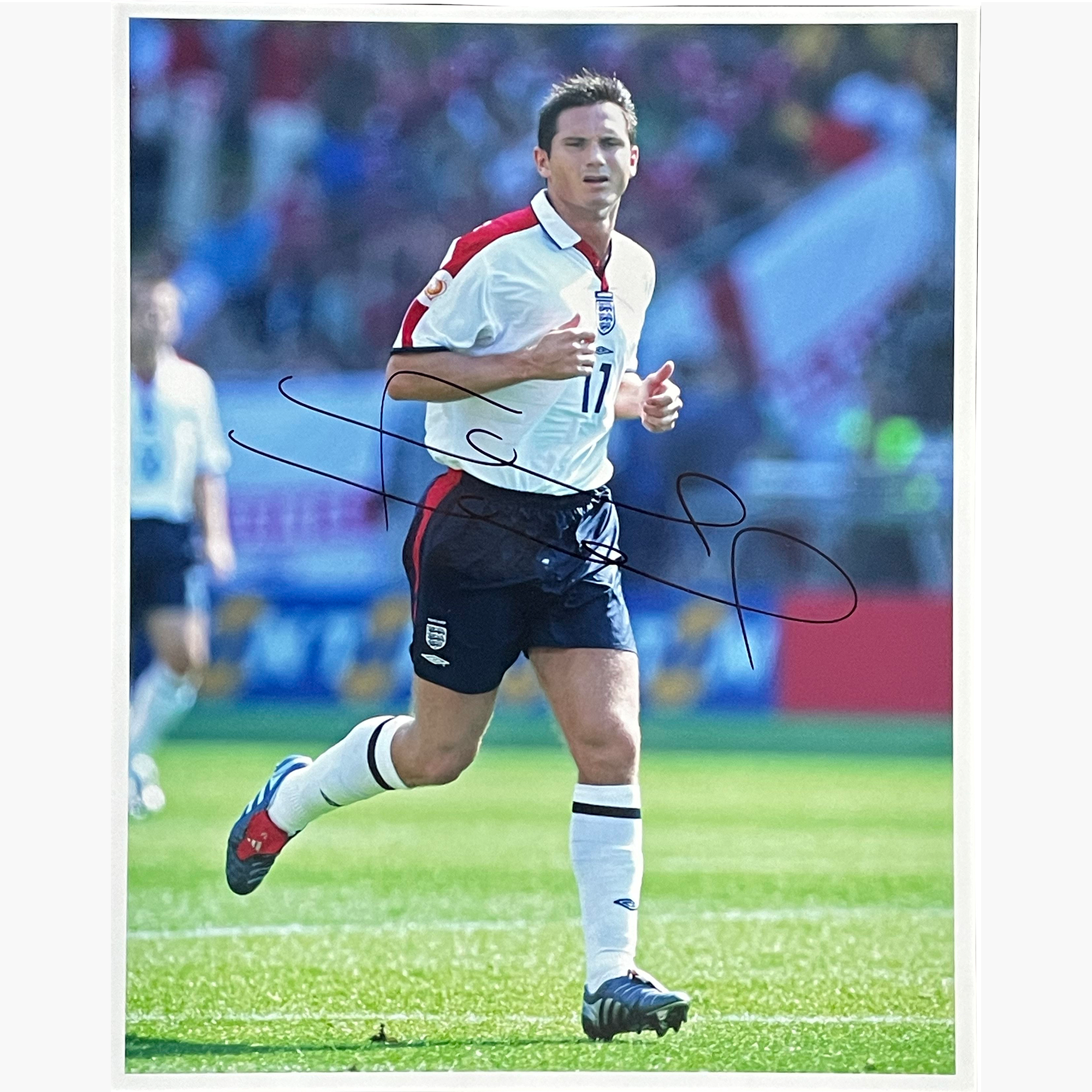 Frank Lampard – Signed 25.5cm x 20cm Colour Action Photo