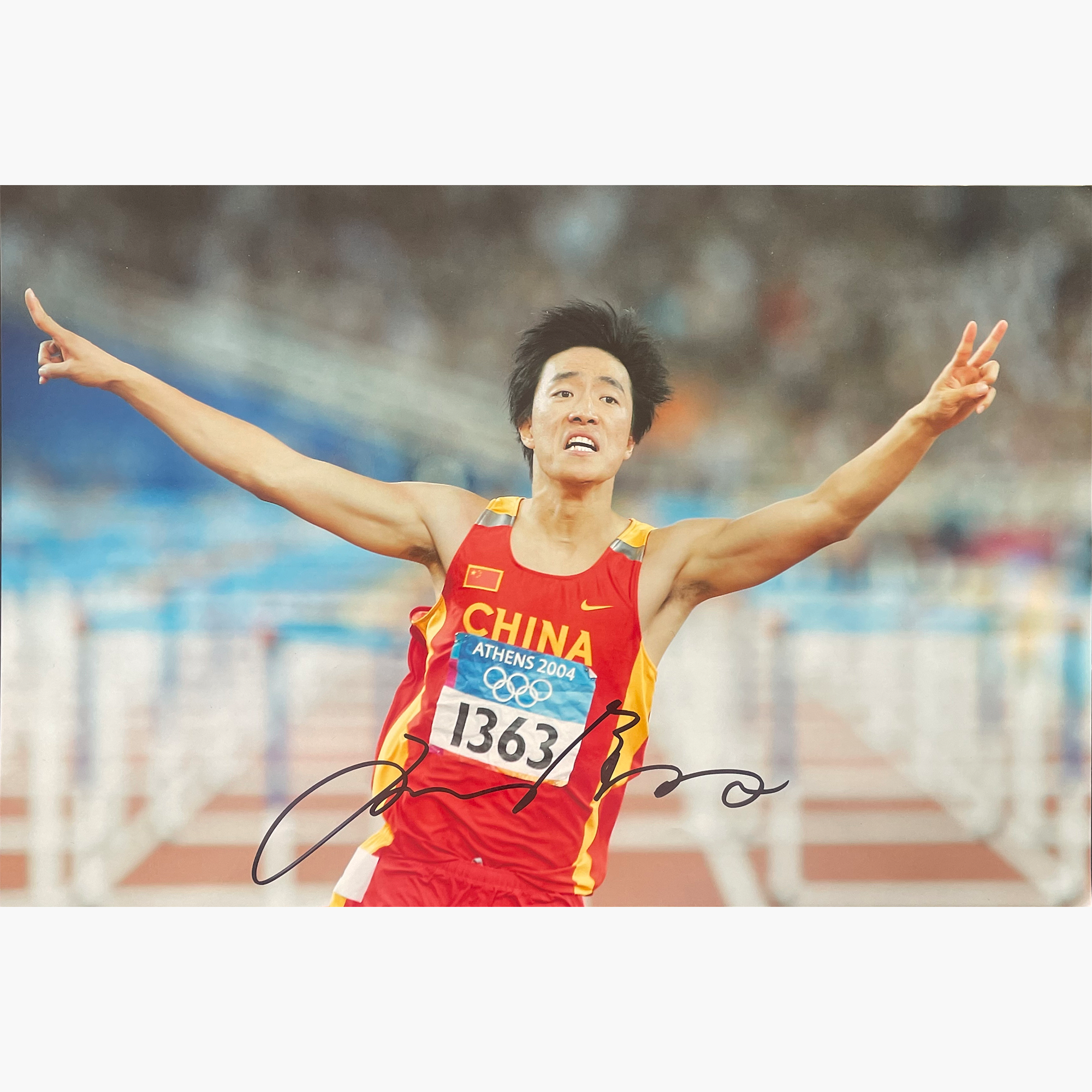 Liu Xiang – Signed 30cm x 20cm Colour Action Photo