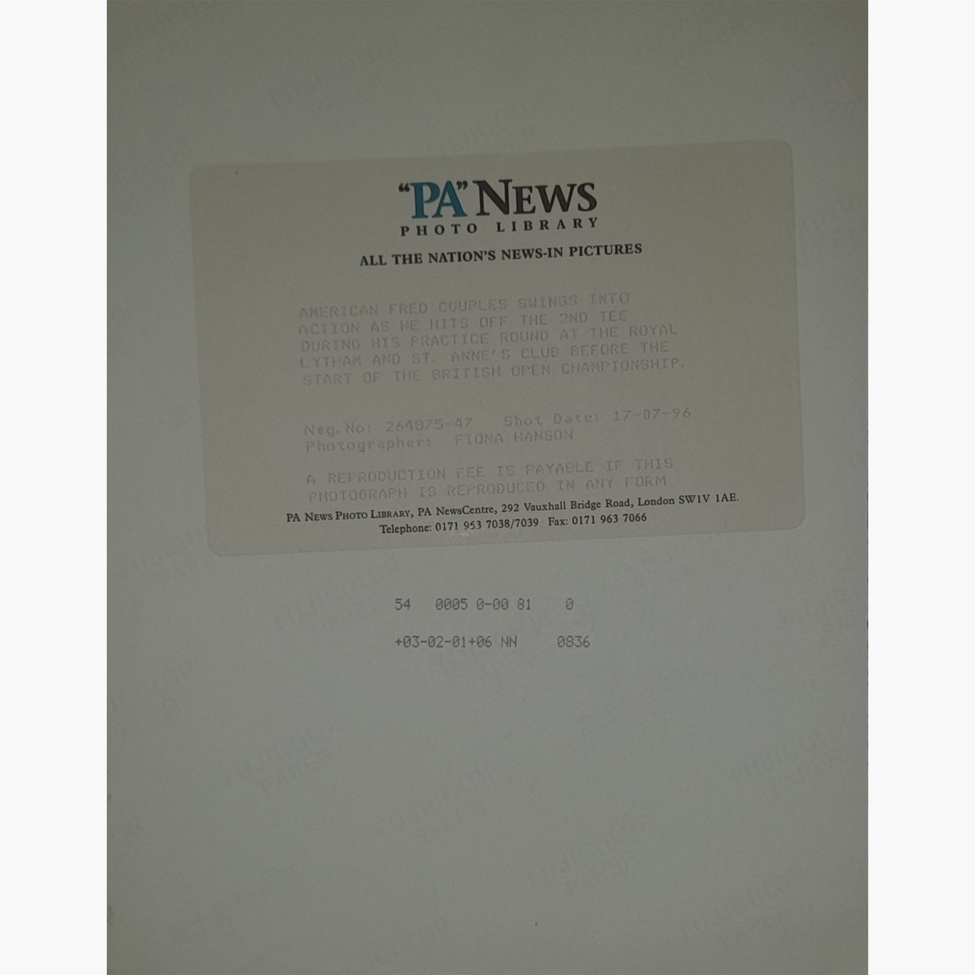 Fred Couples - Signed 25.5m x 19.2cm Colour Action Press Photo