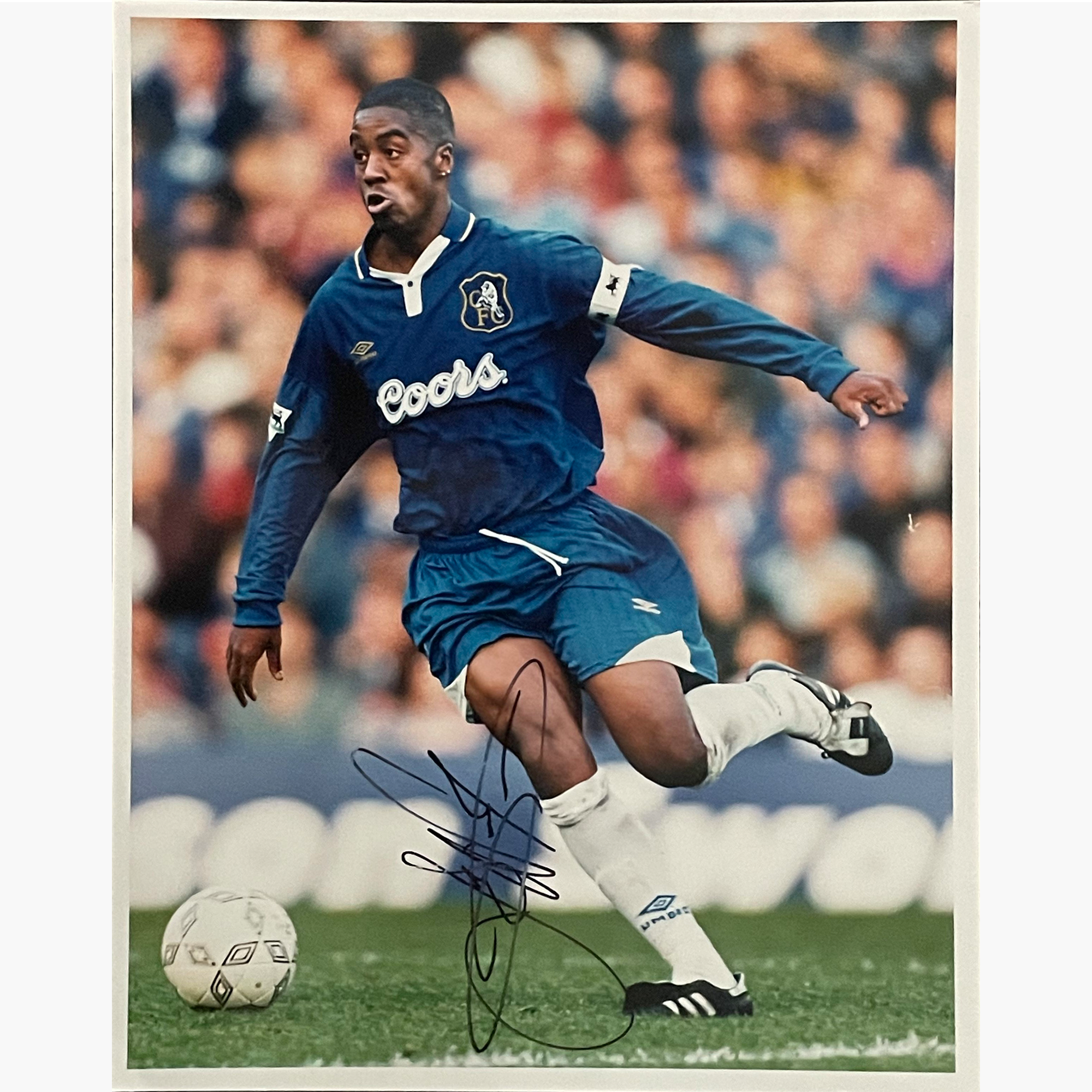 Eddie Newton – Signed 25.5cm x 20cm Colour Action Press Photo
