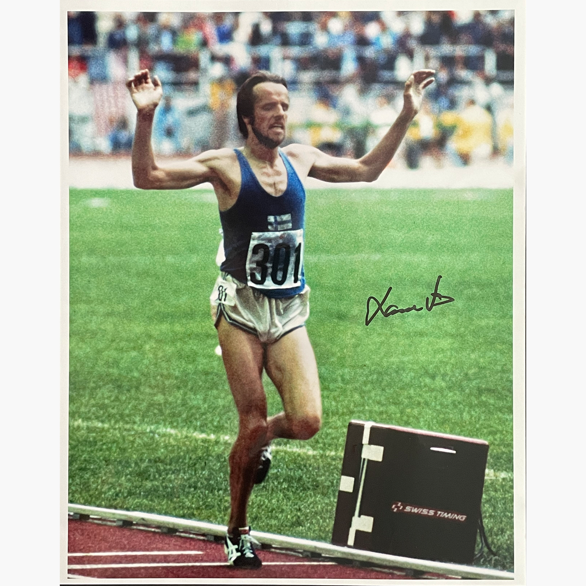 Lasse Virén – Signed 25.3cm x 20.2cm Colour Action Photo