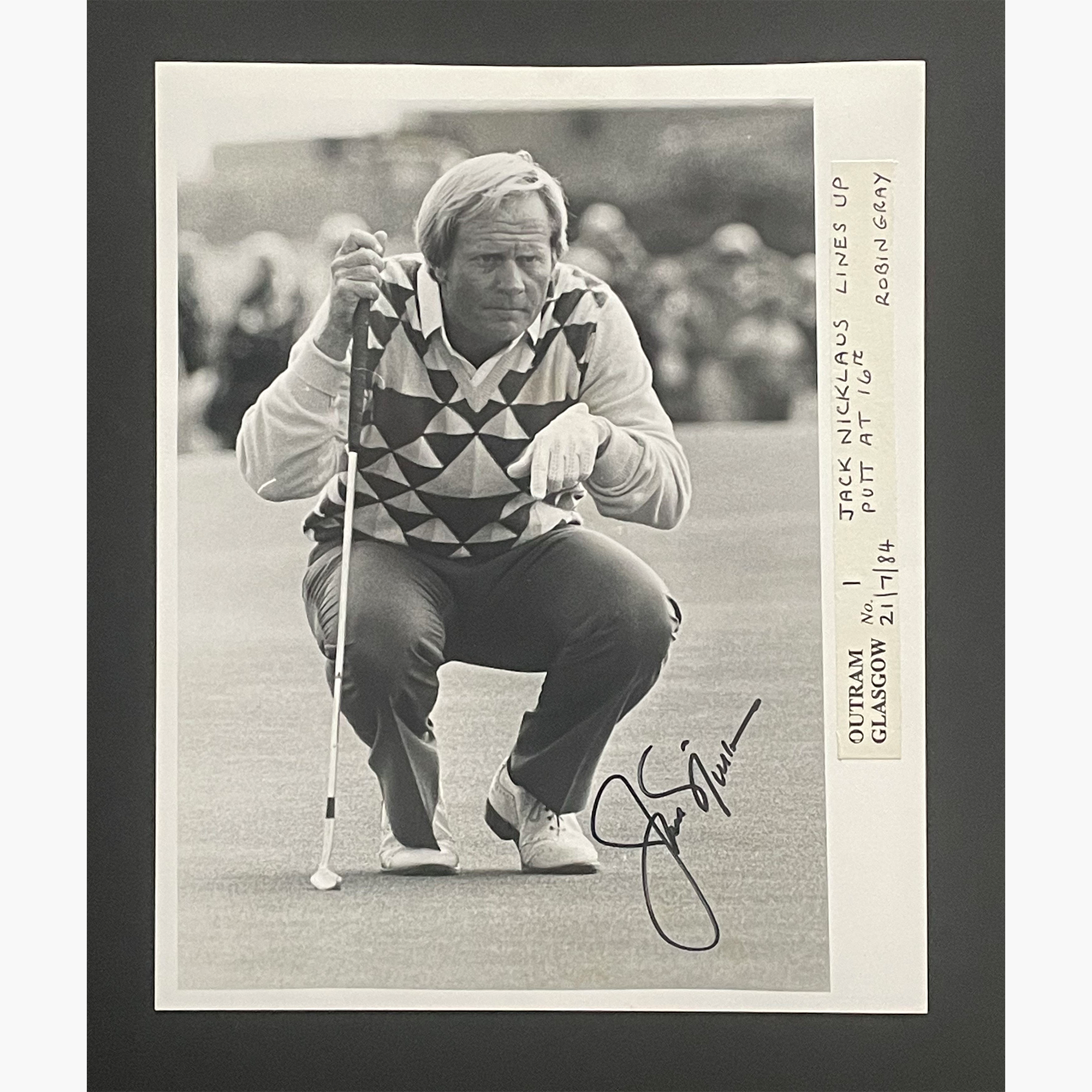Jack Nicklaus – Signed 21cm x 16.5cm Black & White Action Press Photo