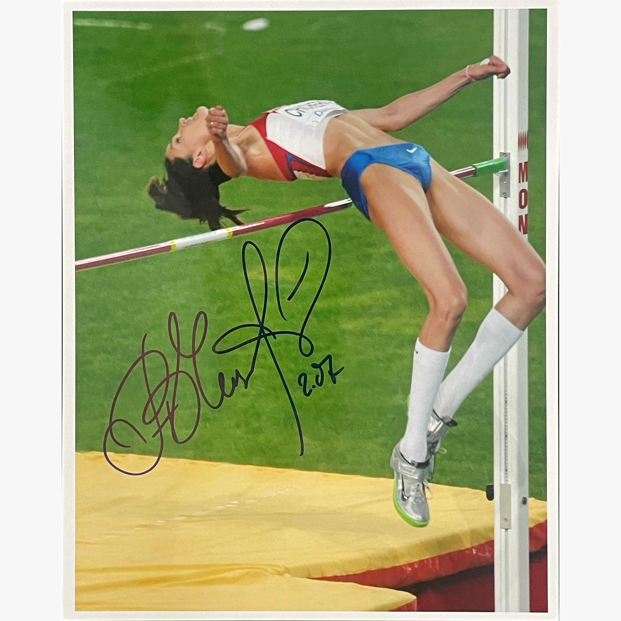 Anna Chicherova – Signed 25.2cm x 20.2cm Colour Action Photo