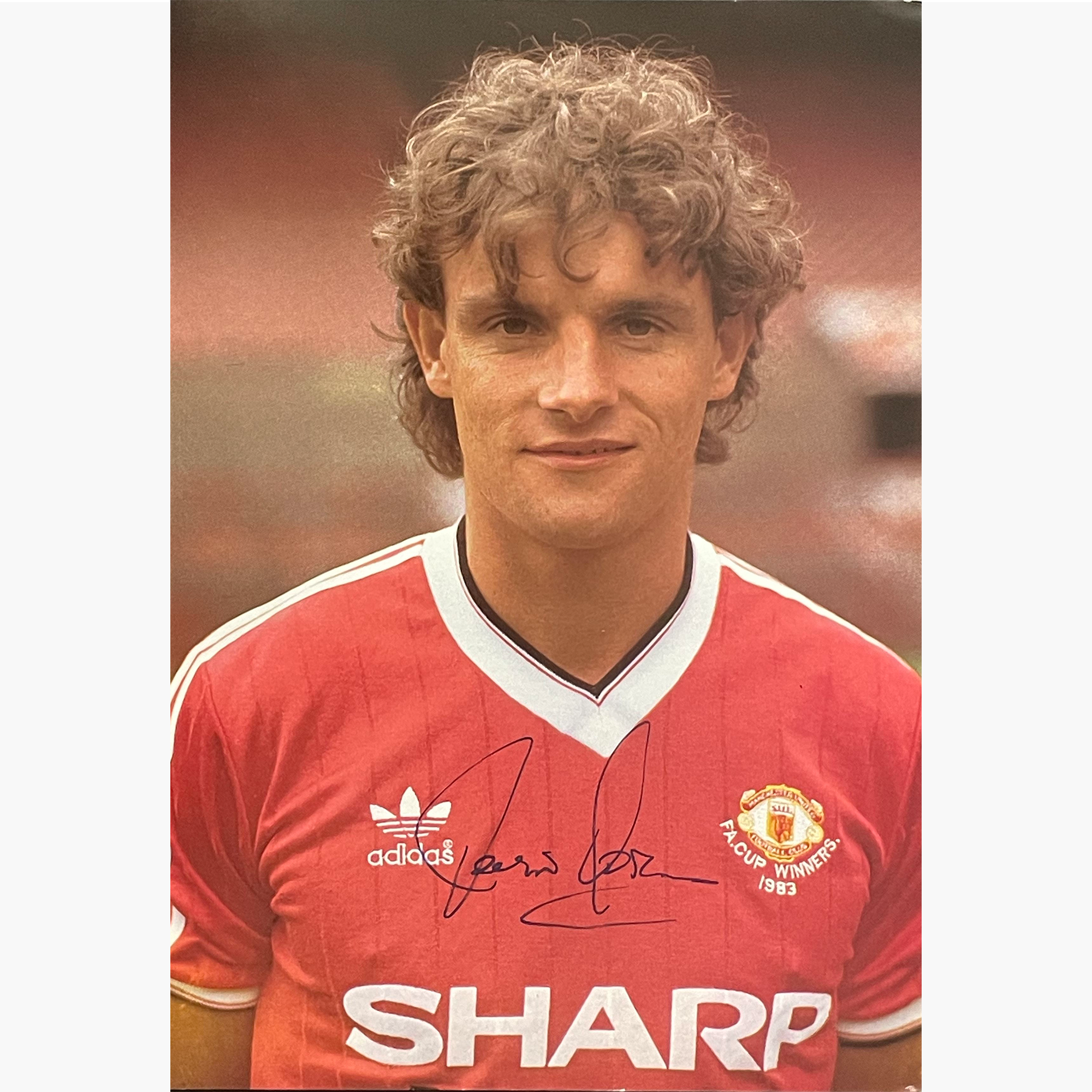 Kevin Moran – Signed 21cm x 14.5cm Official Manchester United Colour Photo