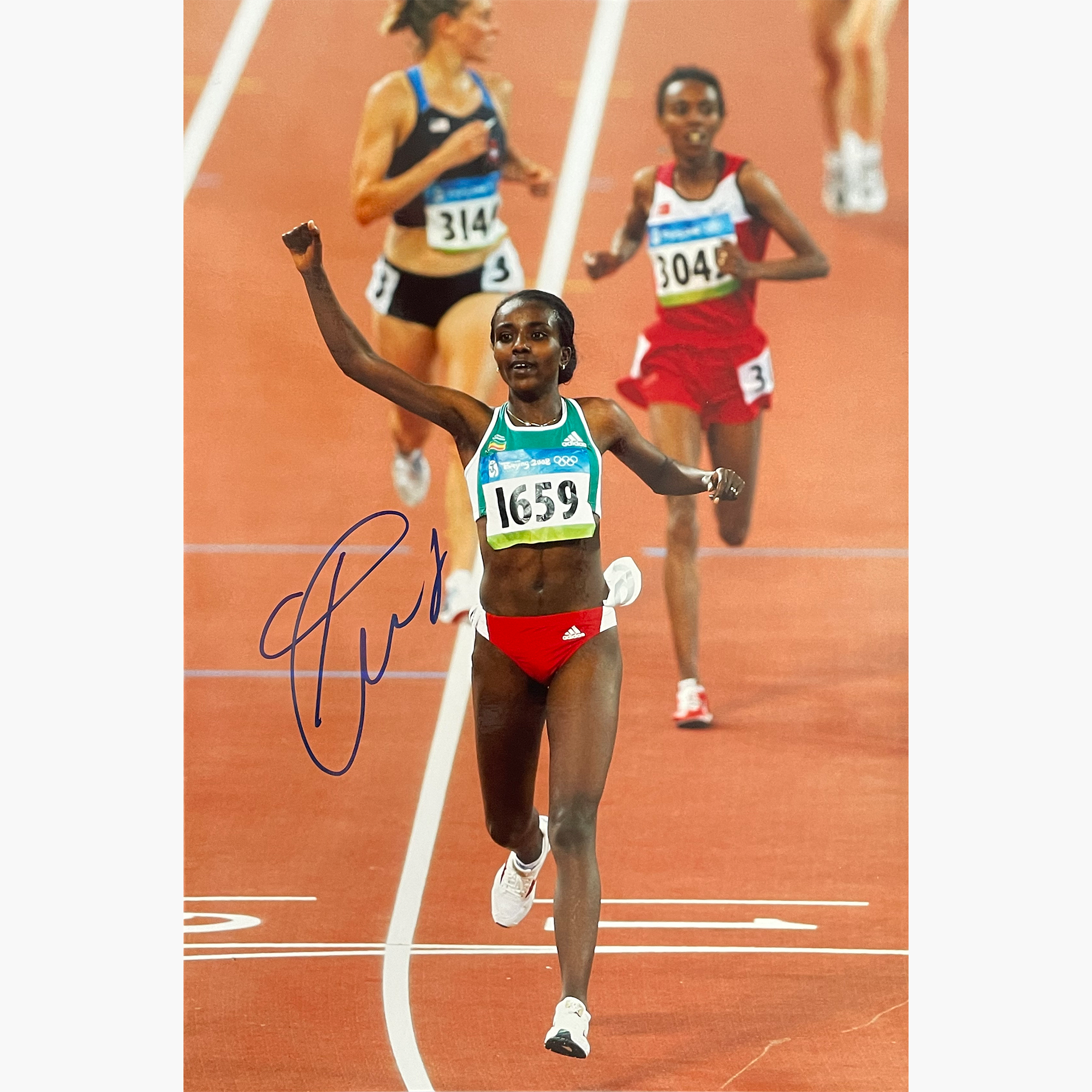 Tirunesh Dibaba – Signed 30cm x 20cm Colour Action Photo