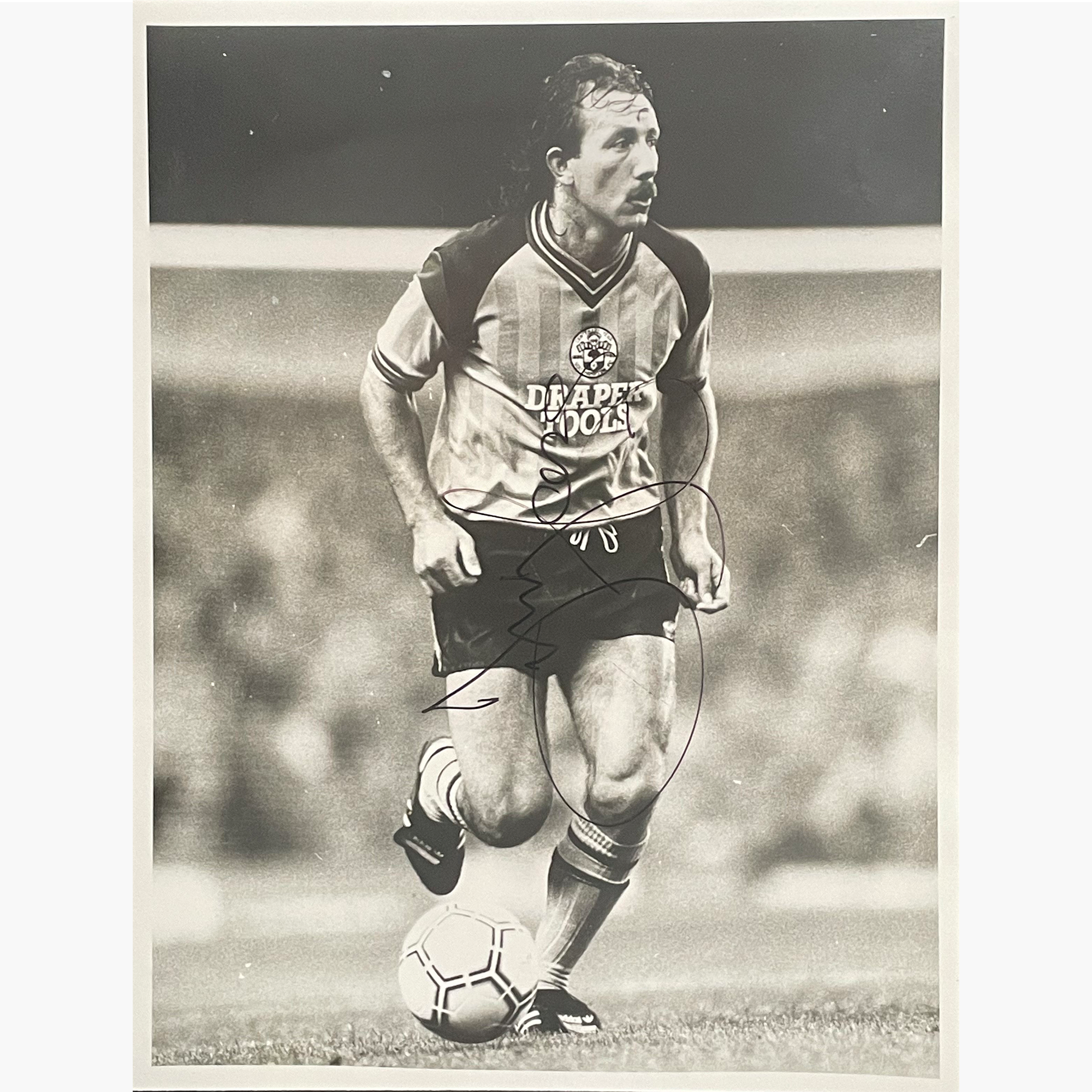 Jimmy Case – Signed 21.5cm x 17cm Black & White Action Press Photo