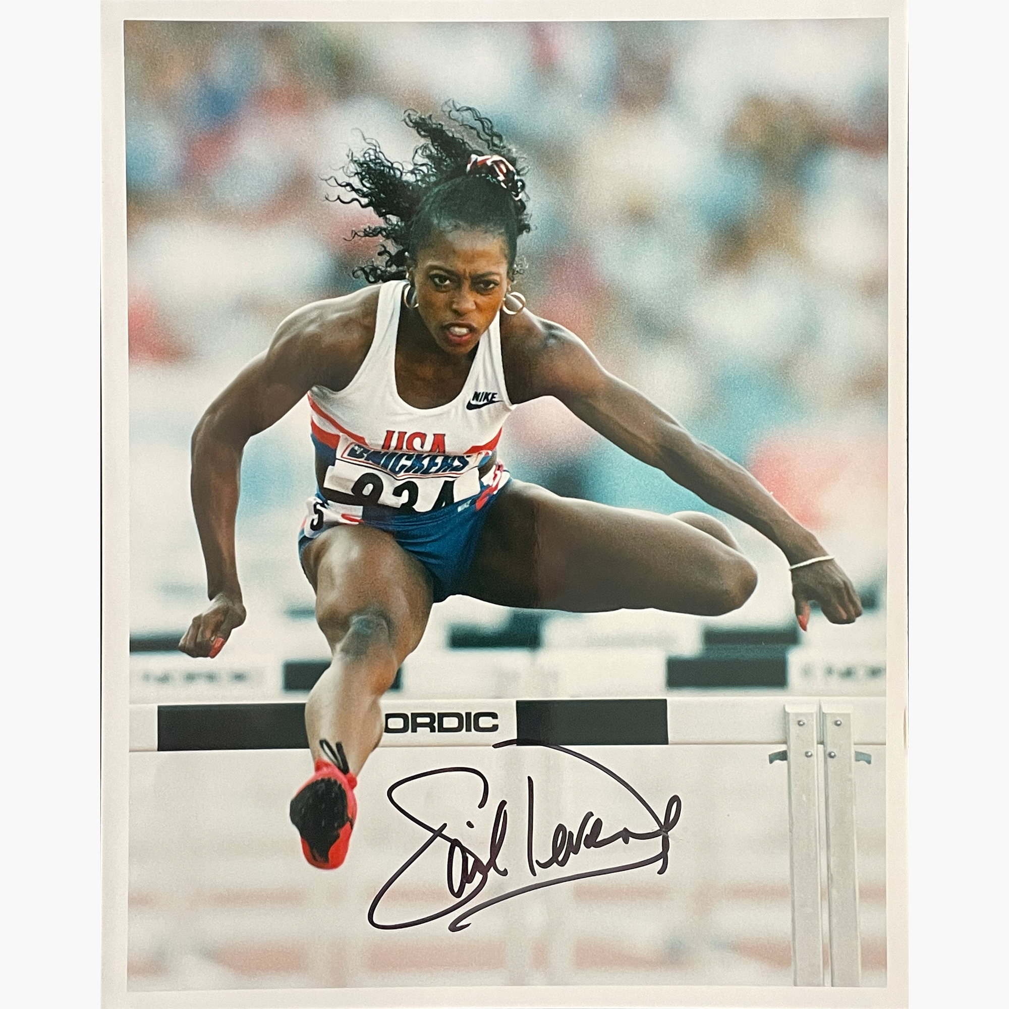Gail Devers – Signed 25.3cm x 20.2cm Colour Action Press Photo