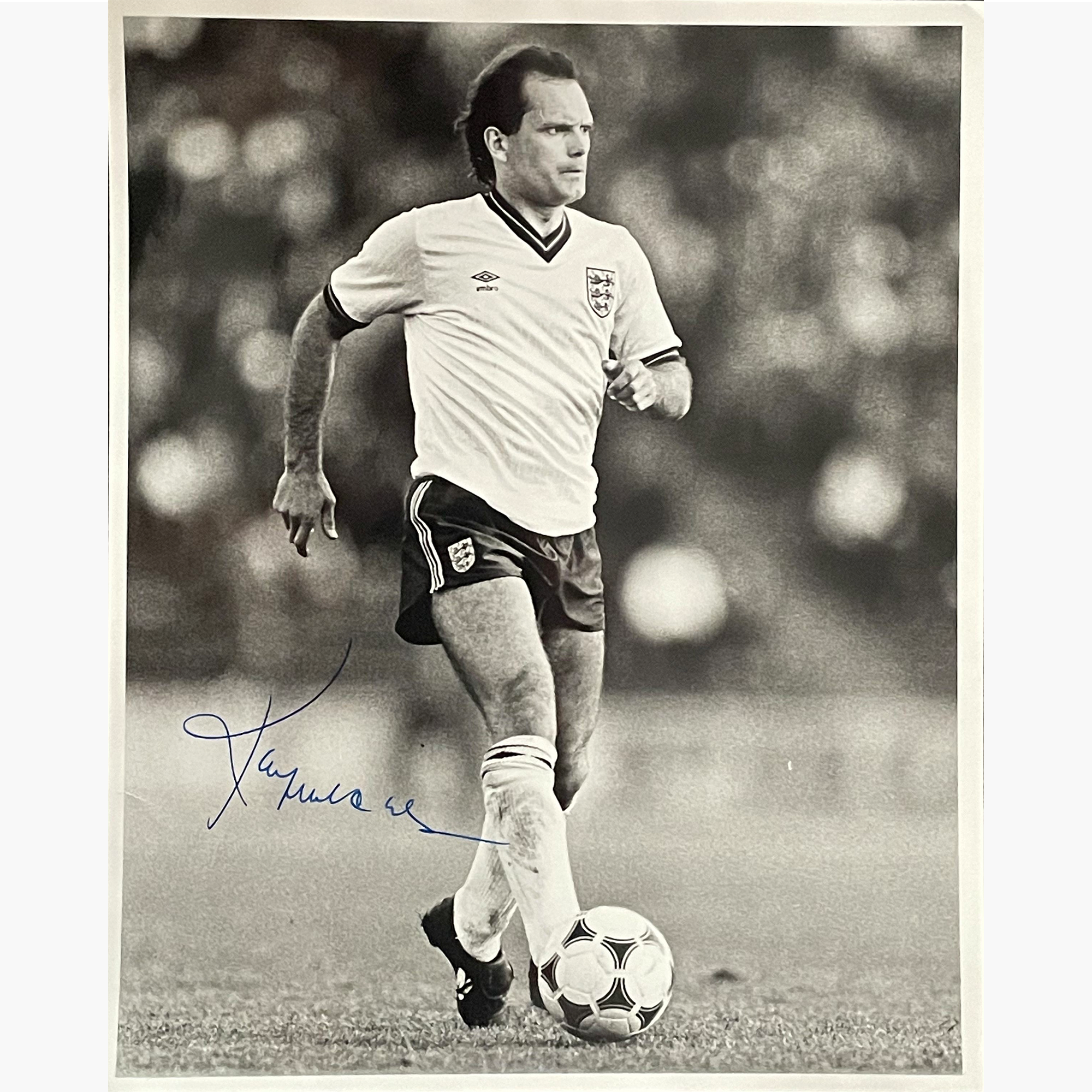 Ray Wilkins – Signed 25.5cm x 20cm Black & White Action Press Photo