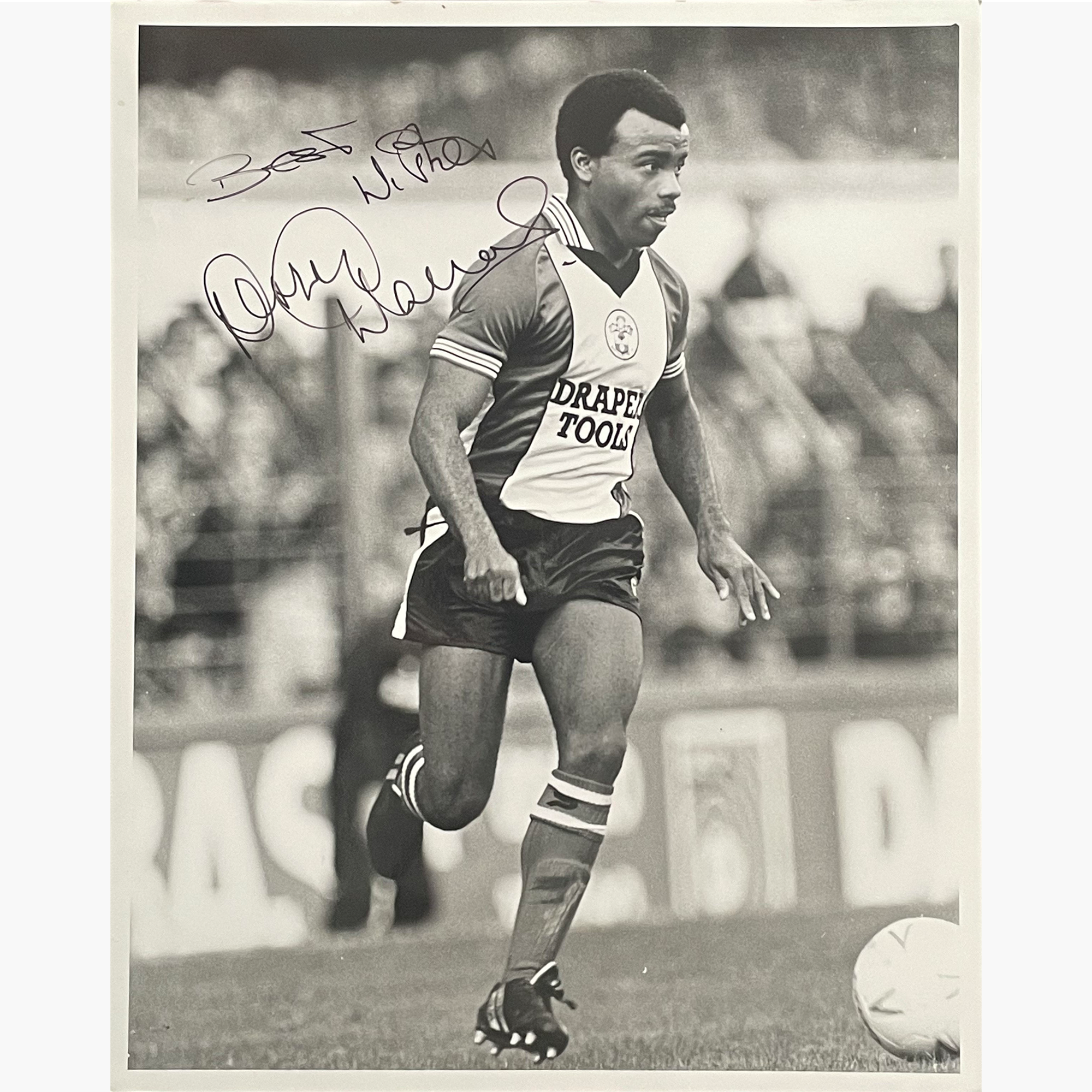 Danny Wallace – Signed 25.5cm x 20cm Black & White Action Press Photo