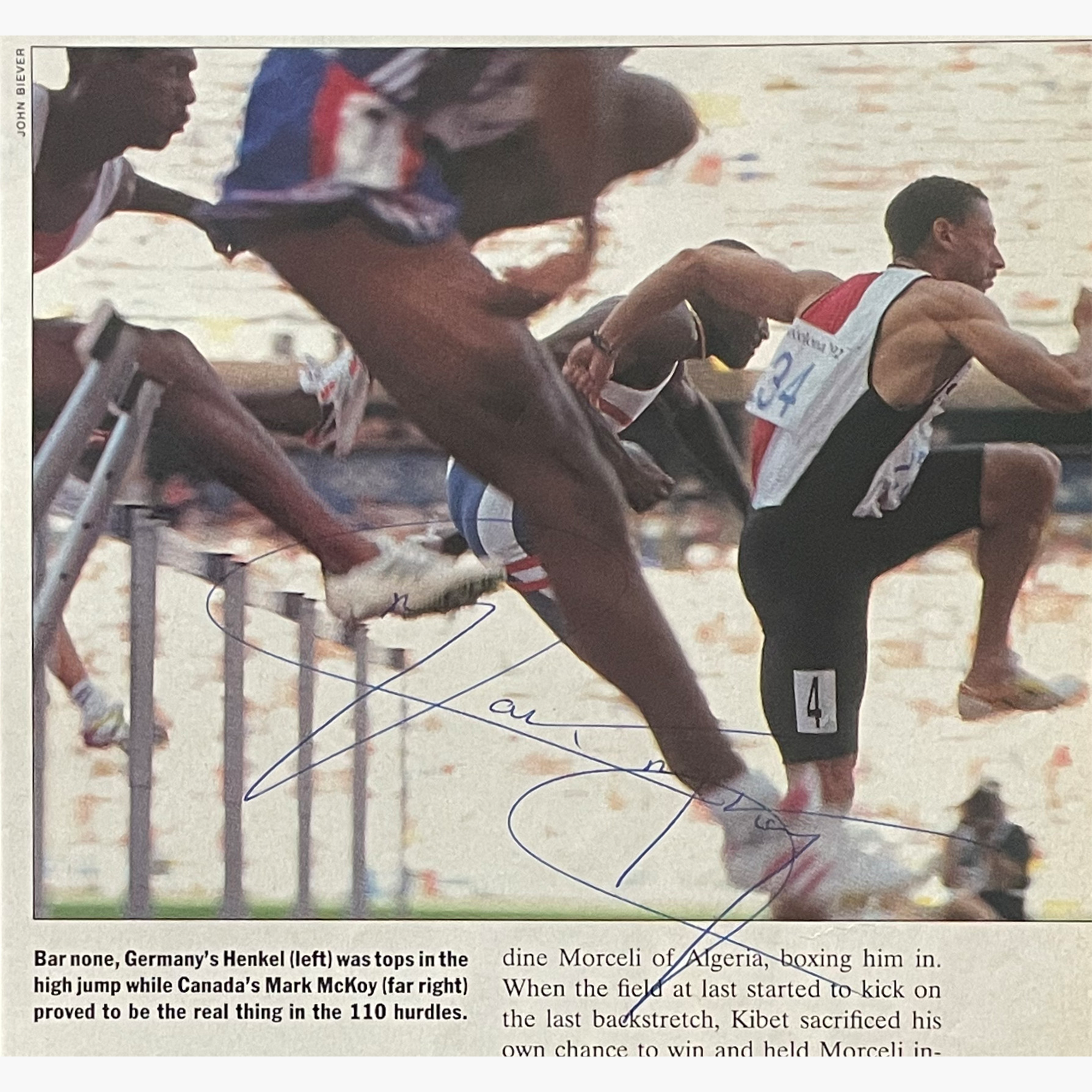 Sports Illustrated (Aug 17, 1992) – Multi-Signed by Mike Powell, Kevin Young, Gwen Torrance, Hassiba Boulmerka, Mark McKoy & Sergey Bubka