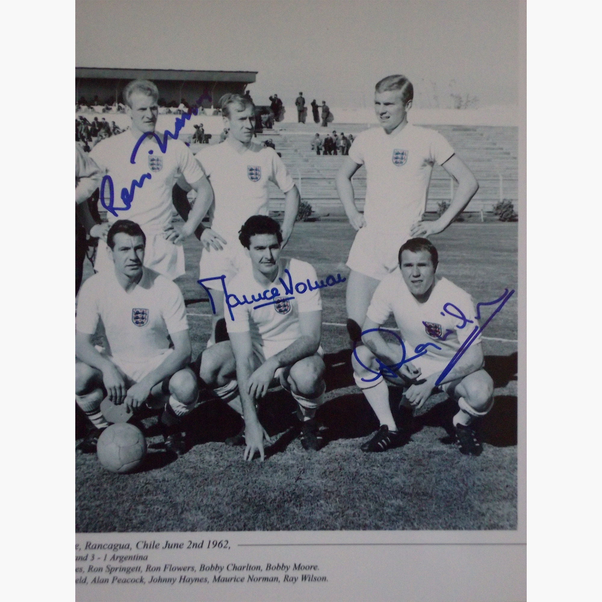 England v Argentina 1962 World Cup Team Signed Photo – Limited Edition (1 of 20)