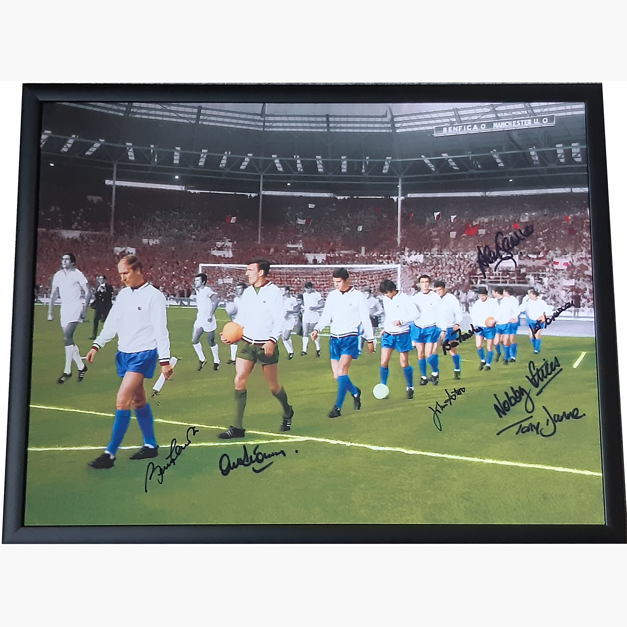 Manchester United 1968 European Cup Final Signed Print – Fully Colourised