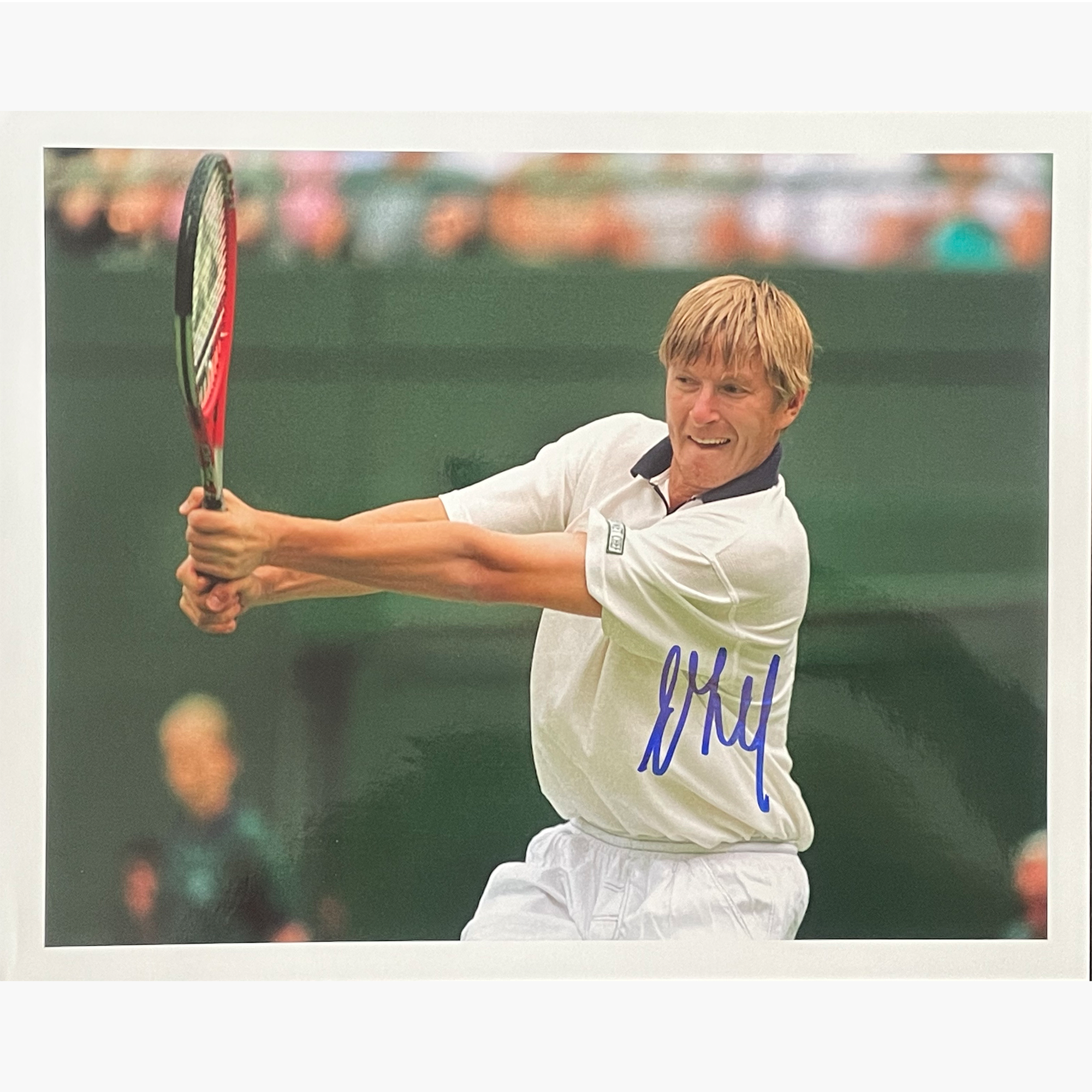 Yevgeny Kafelnikov - Signed 25.5cm x 20cm Colour Action Photo