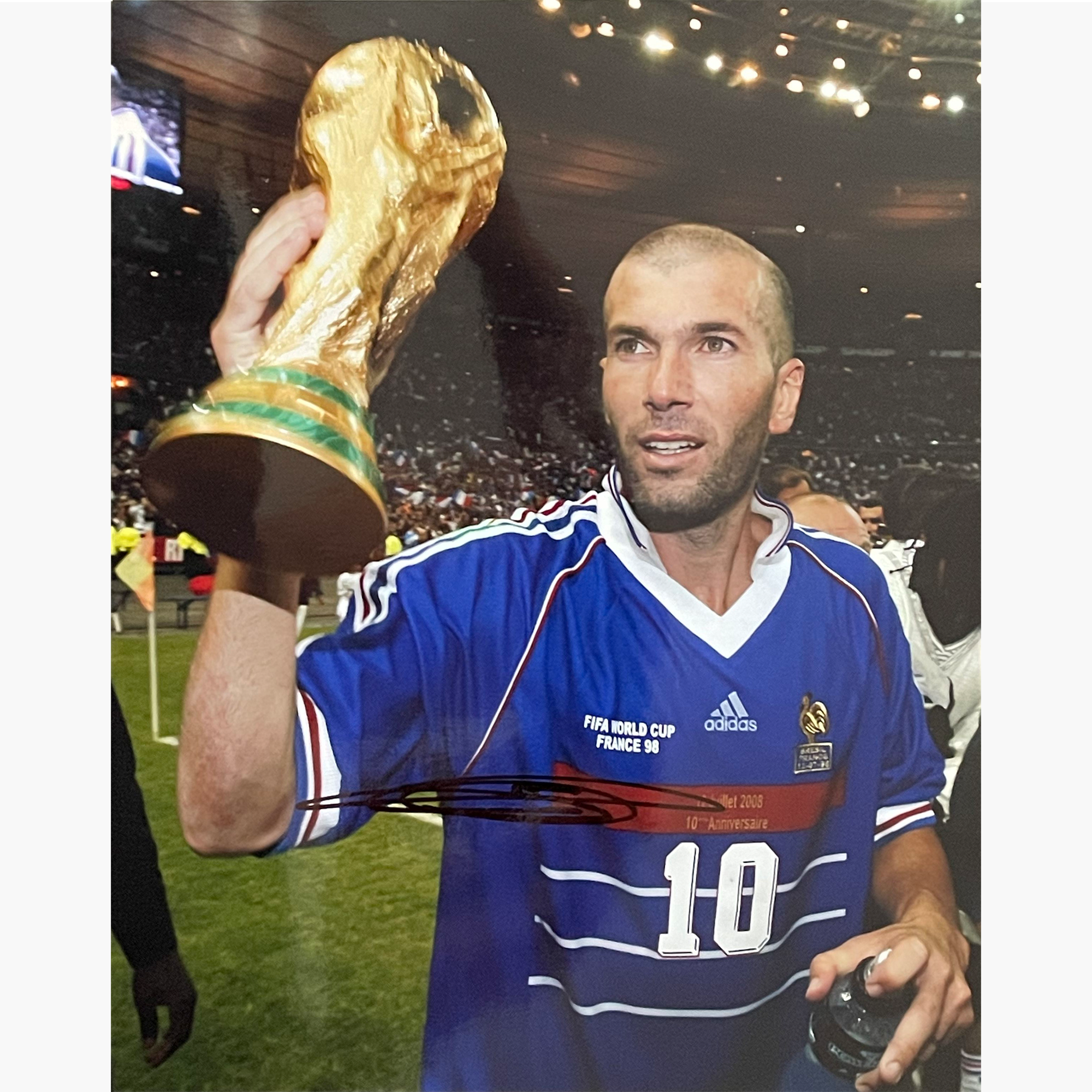 Zinedine Zidane – Signed 10" x 8" Colour Action Photo