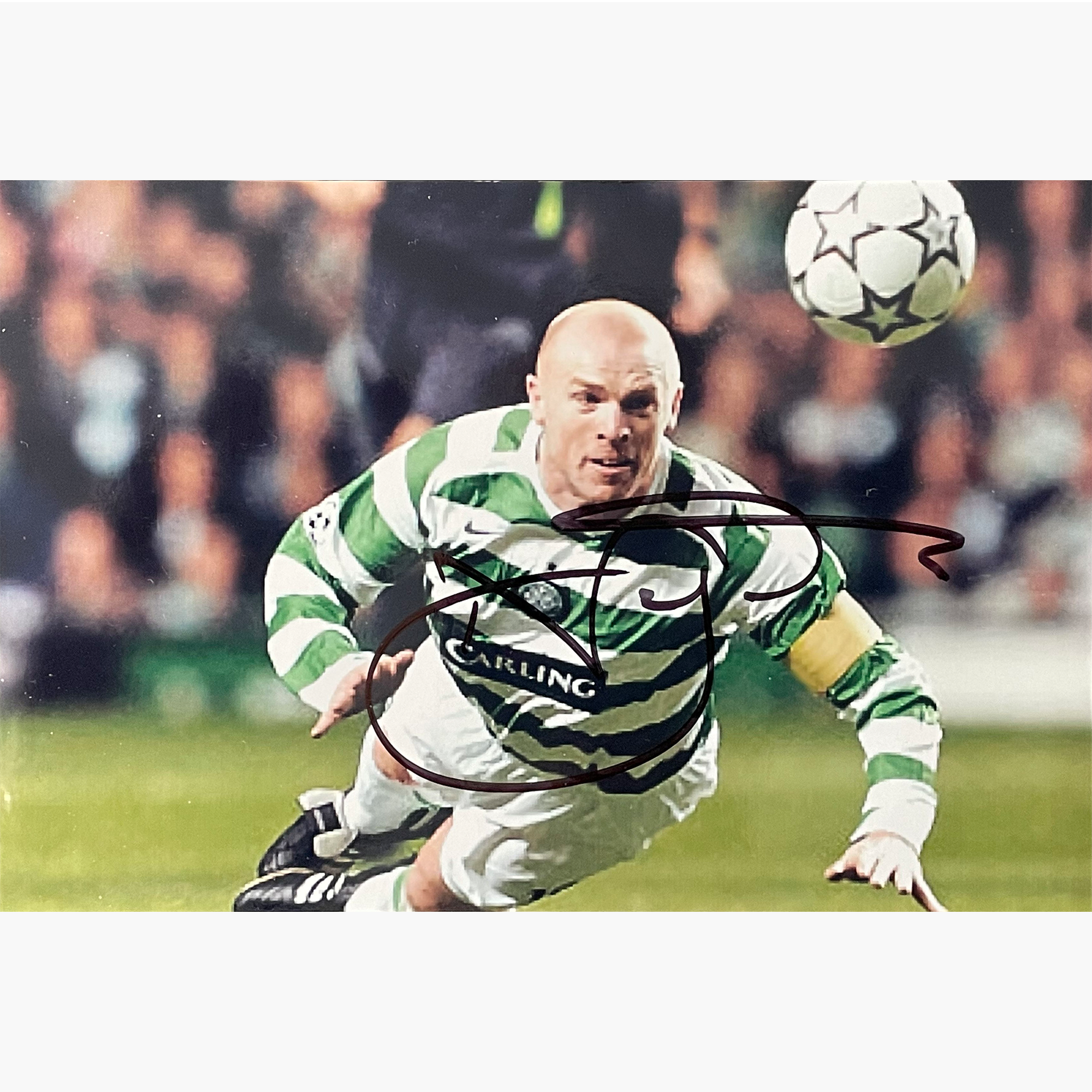 Neil Lennon – Signed 15.3cm x 10.2cm Colour Action Photo