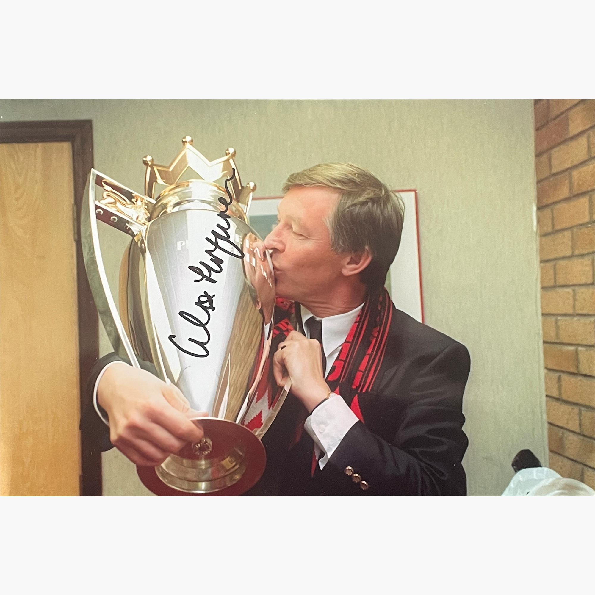 Alex Ferguson – Signed 30.5cm x 20.5cm Colour Photo