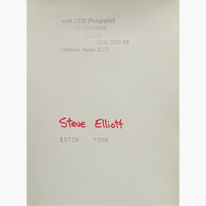 Steve Elliot – Signed 24cm x 18cm Black & White Action Press Photo