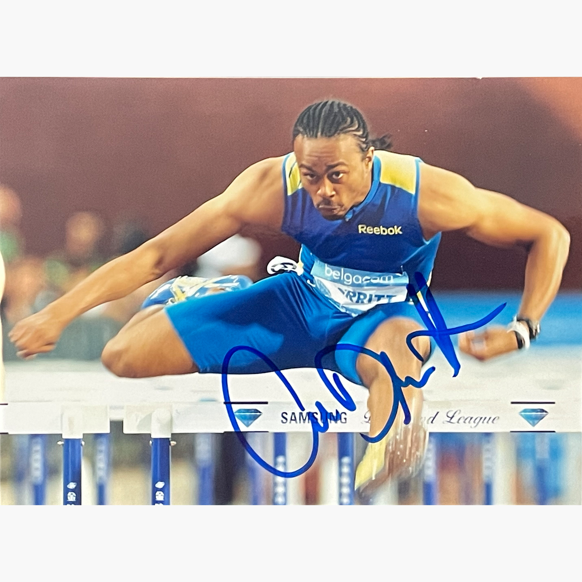 Aries Merritt – Signed 13.8cm x 10.1cm Colour Action Photo