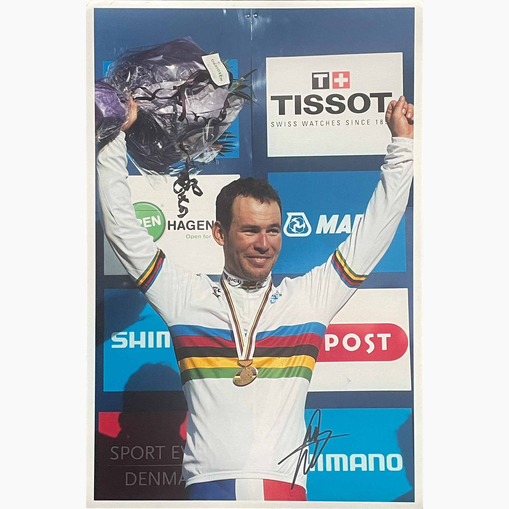 Mark Cavendish – Signed 30.5cm x 20.5cm Colour Photo