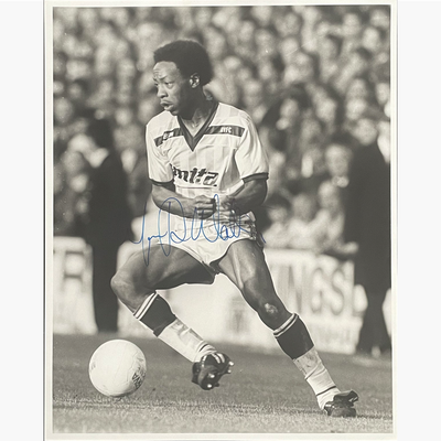 Mark Walters – Signed 25.5cm x 20cm Black & White Action Press Photo