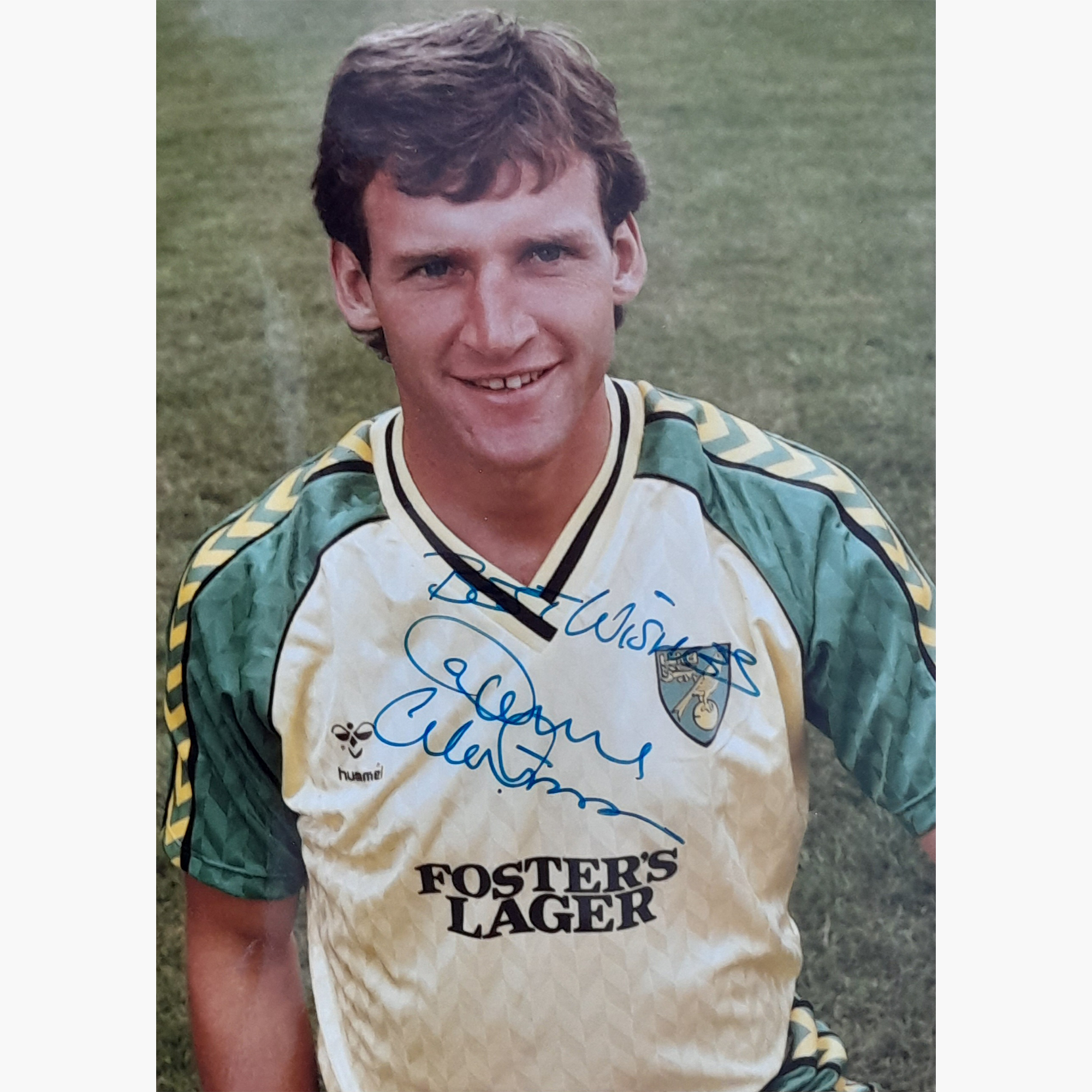 Dave Watson– Signed 17.5cm x 12.5cm Official Norwich City Colour Photo