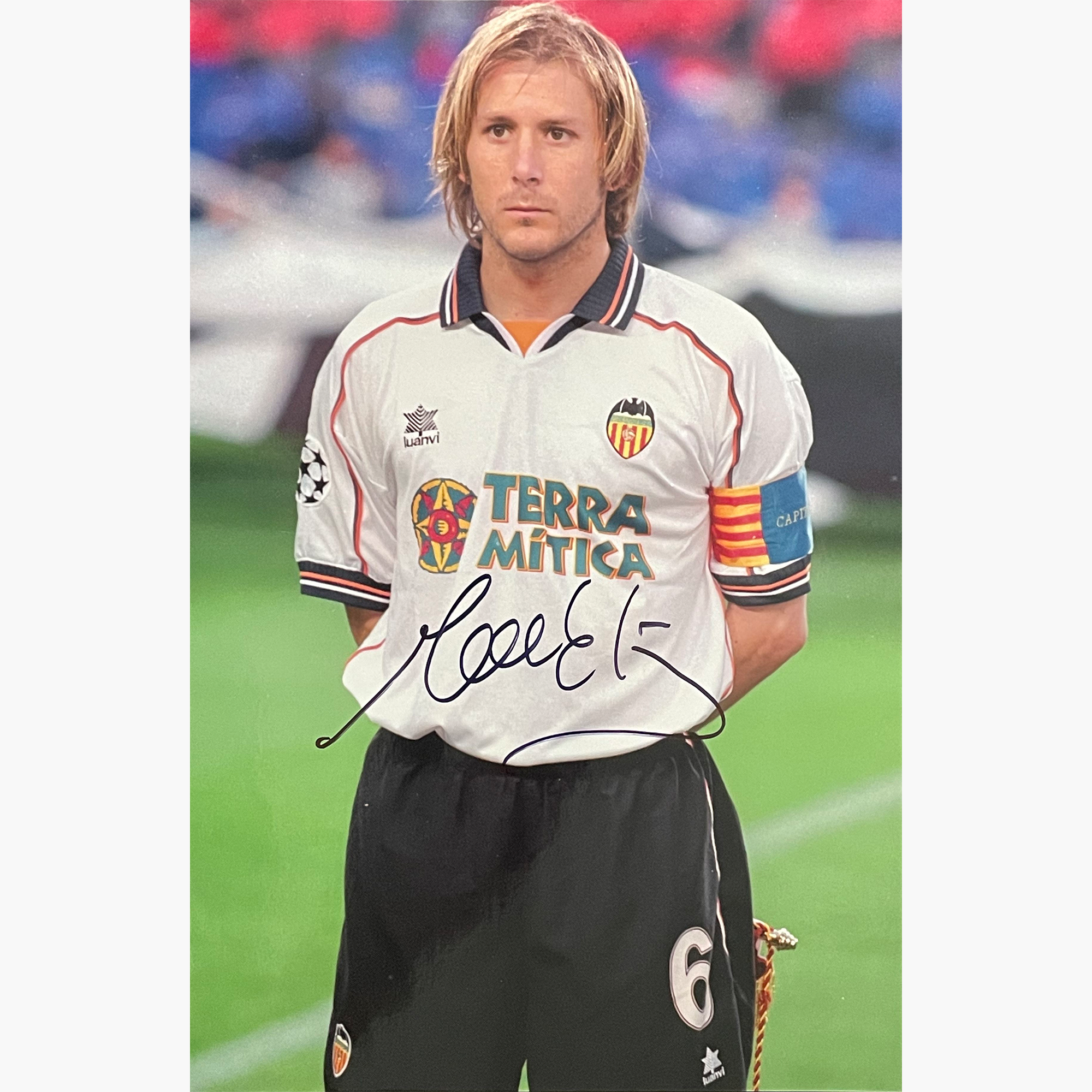 Gaizka Mendieta – Signed 30cm x 20cm Colour Photo