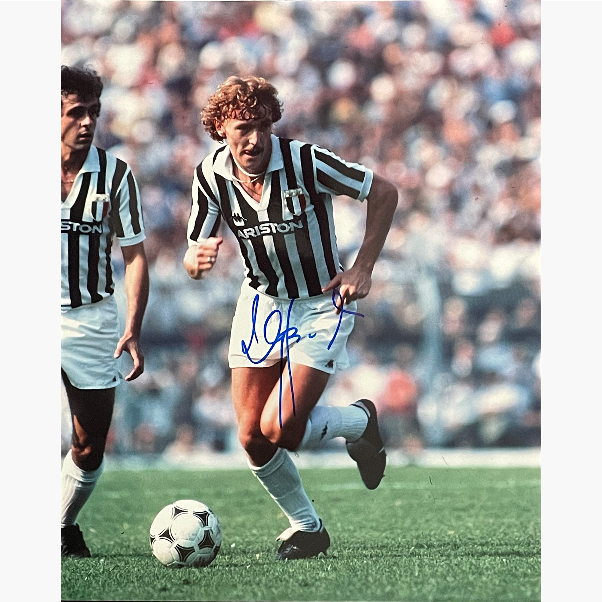 Zbigniew Boniek – Signed 25.5cm x 20.5cm Colour Action Photo