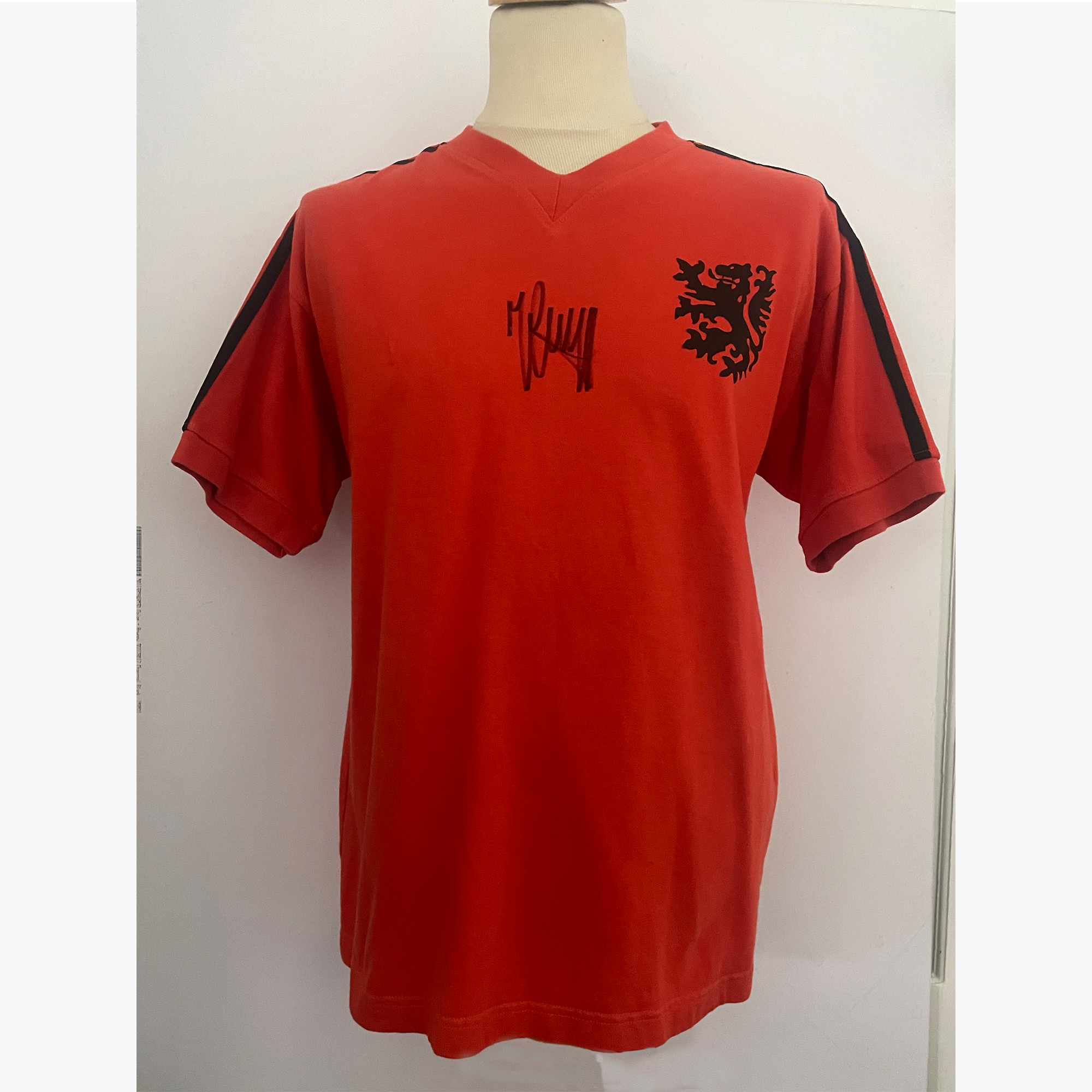 Johan Cruyff - Signed 1974 Netherlands Shirt