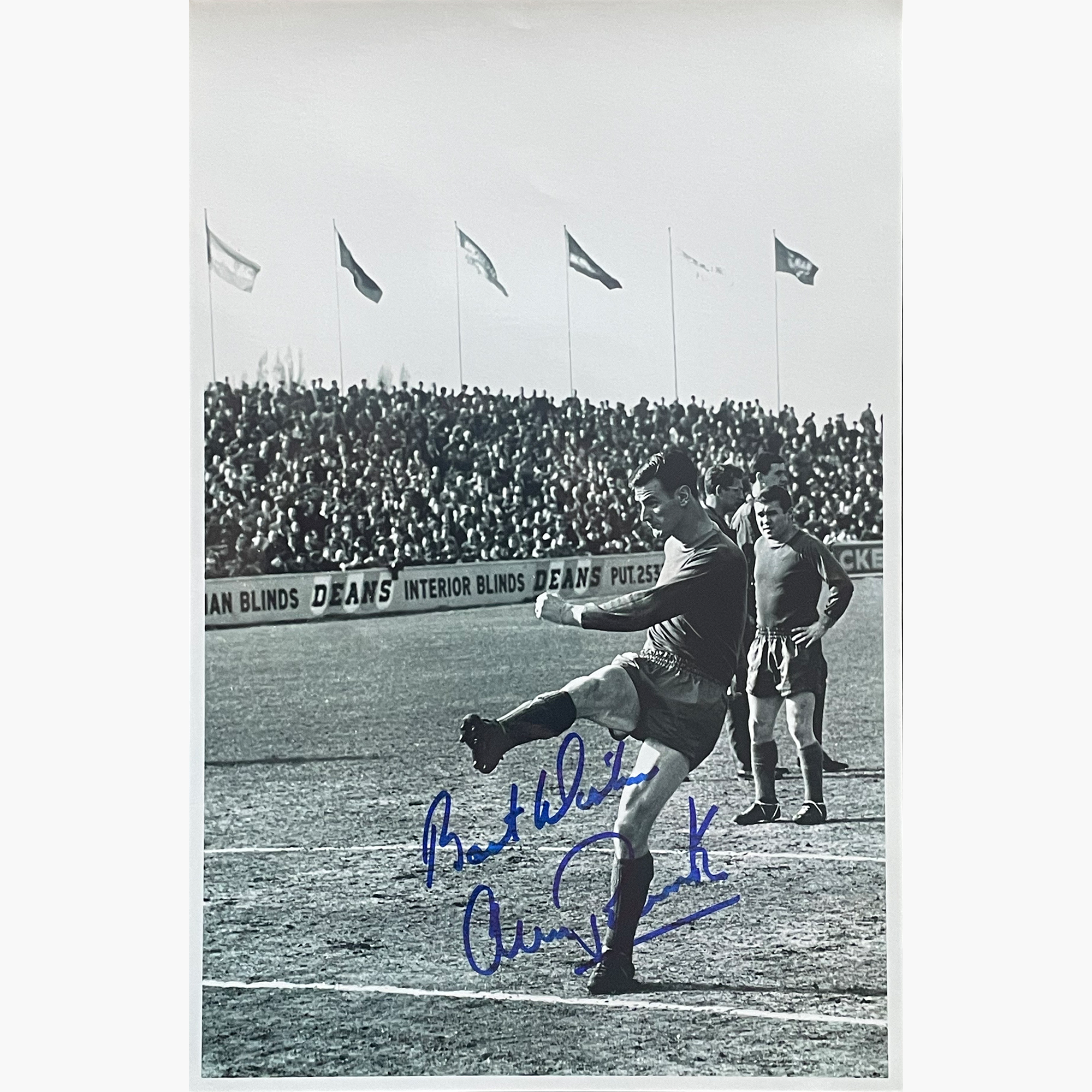 Alan Peacock – Signed 30cm x 20cm Black & White Action Photo