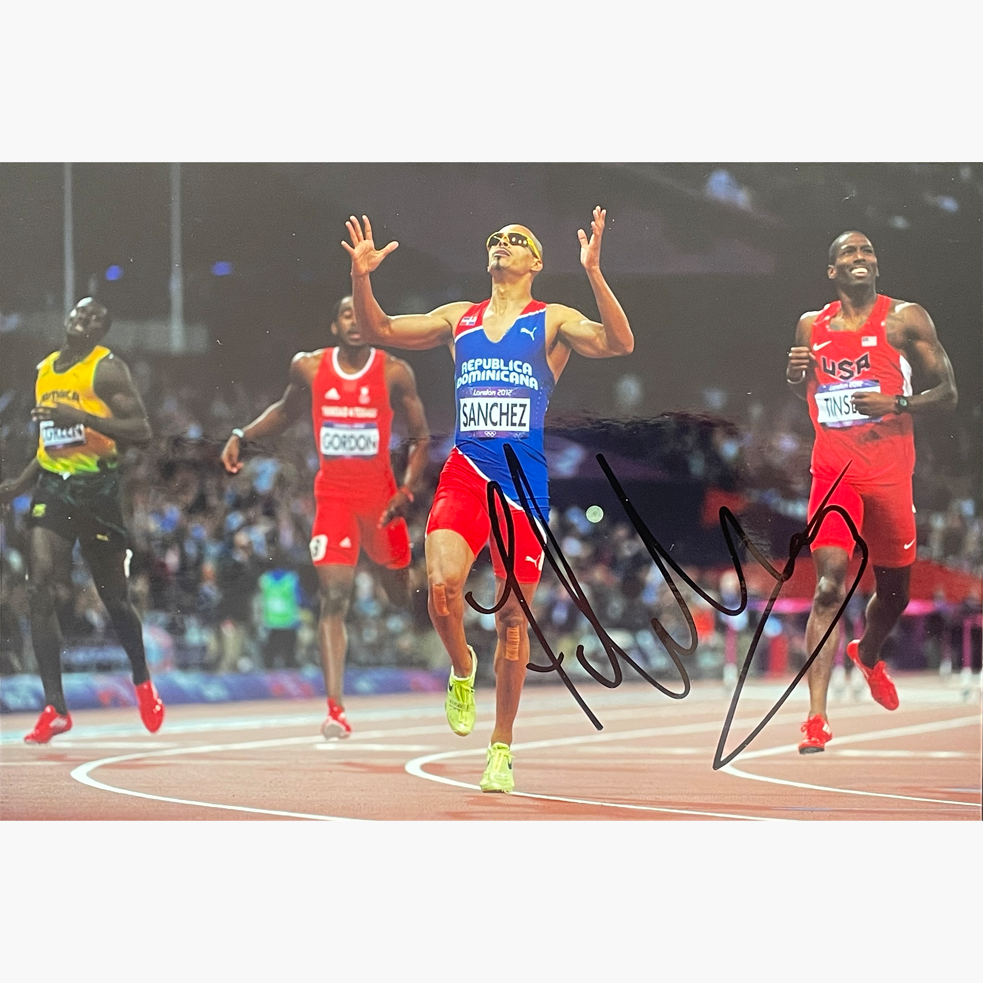 Felix Sanchez – Signed 20cm x 14cm Colour Action Photo