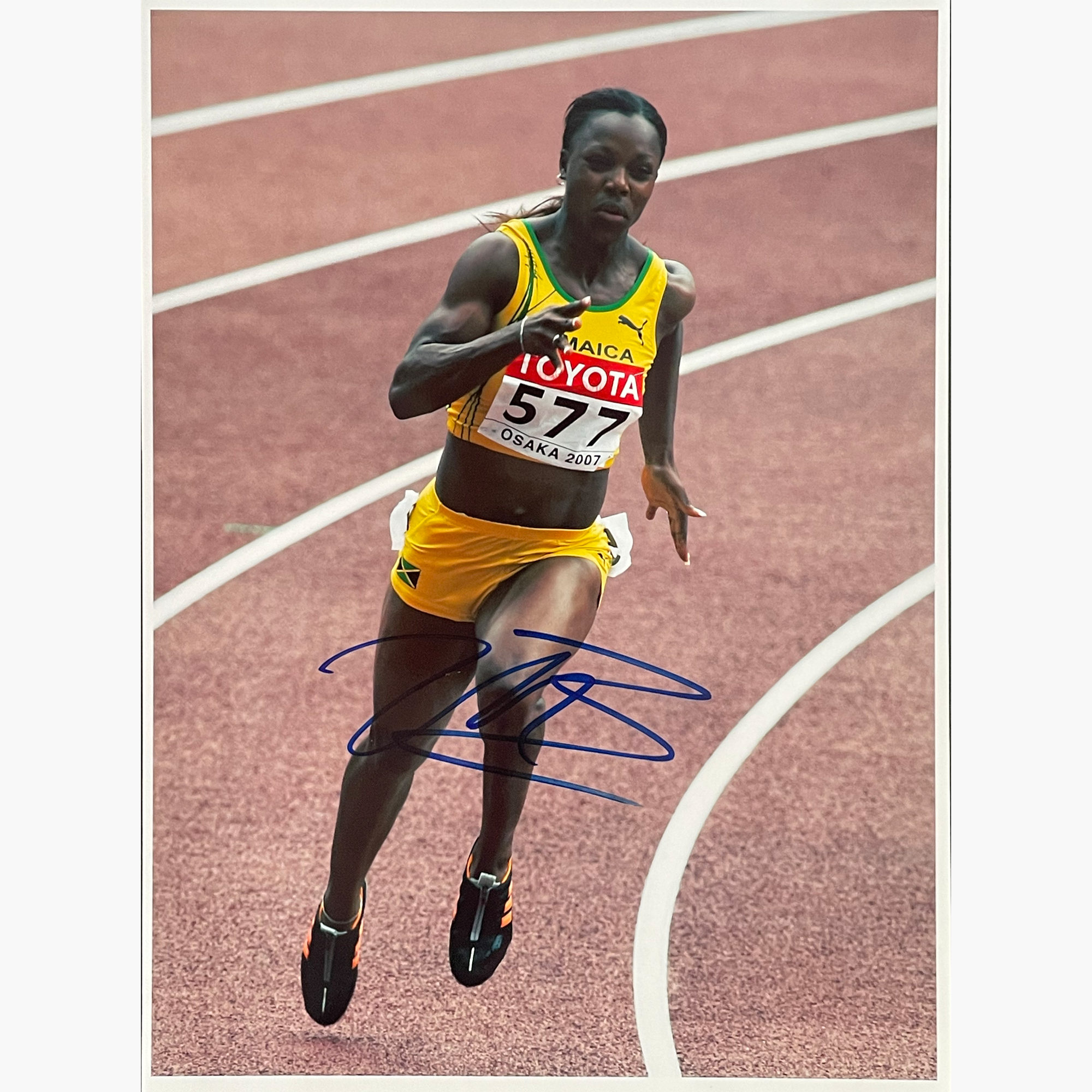 Veronica Campbell Brown – Signed 28.3cm x 21cm Colour Action Photo