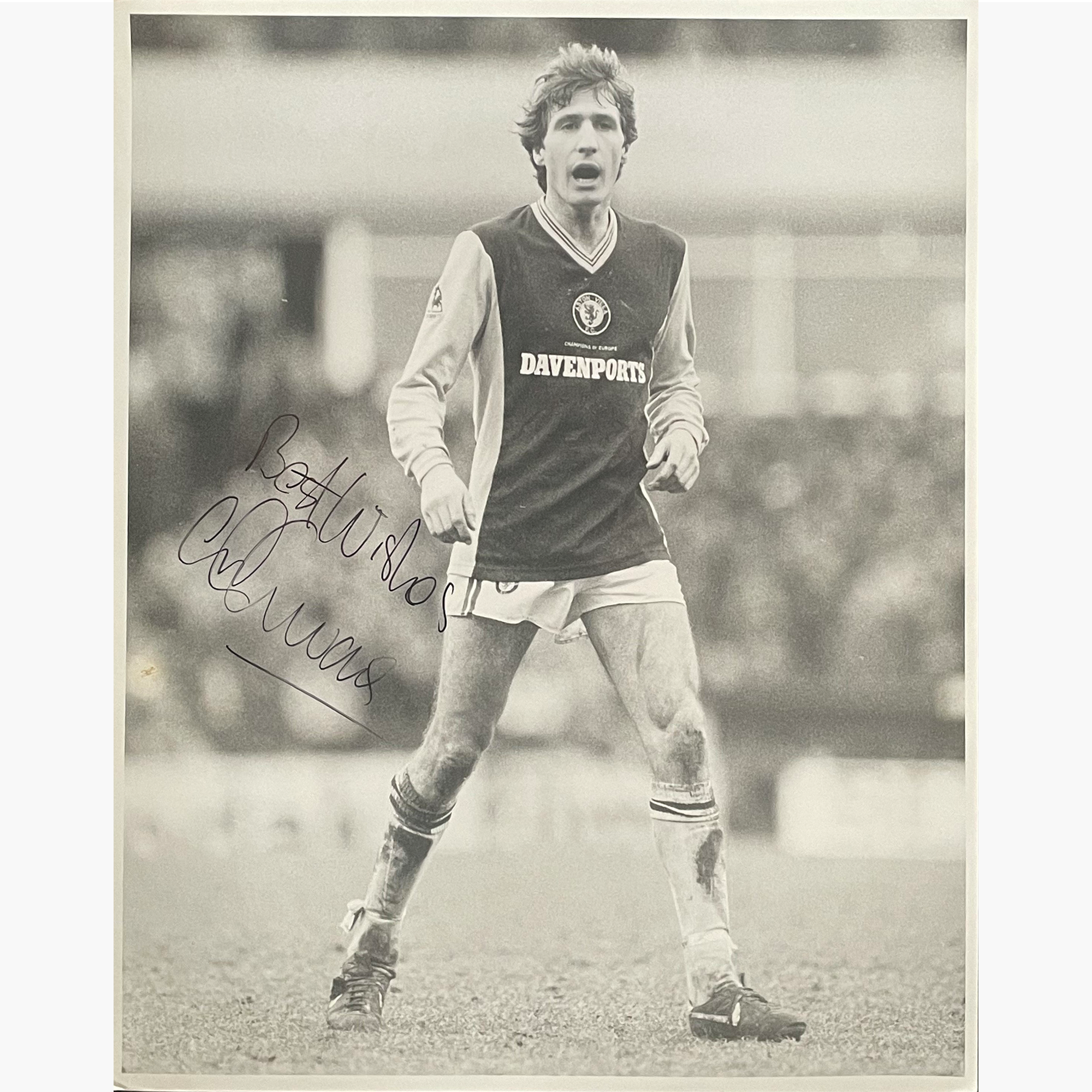 Gordon Cowans – Signed 25.5cm x 20cm Black & White Press Photo
