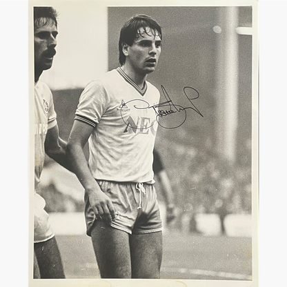 Graeme Sharp – Signed 25.5cm x 20cm Black & White Action Press Photo