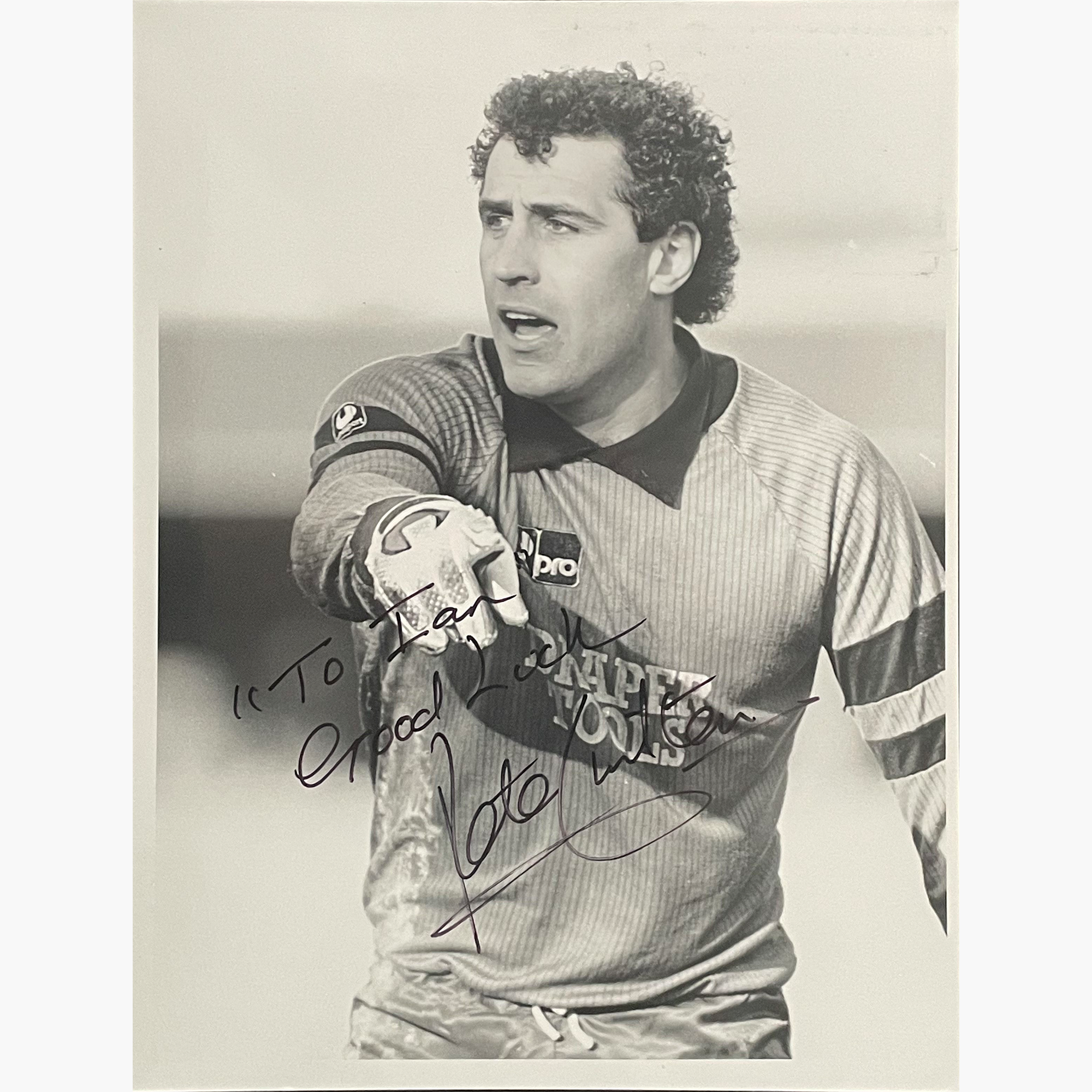 Peter Shilton – Signed 25cm x 20cm Black & White Action Press Photo