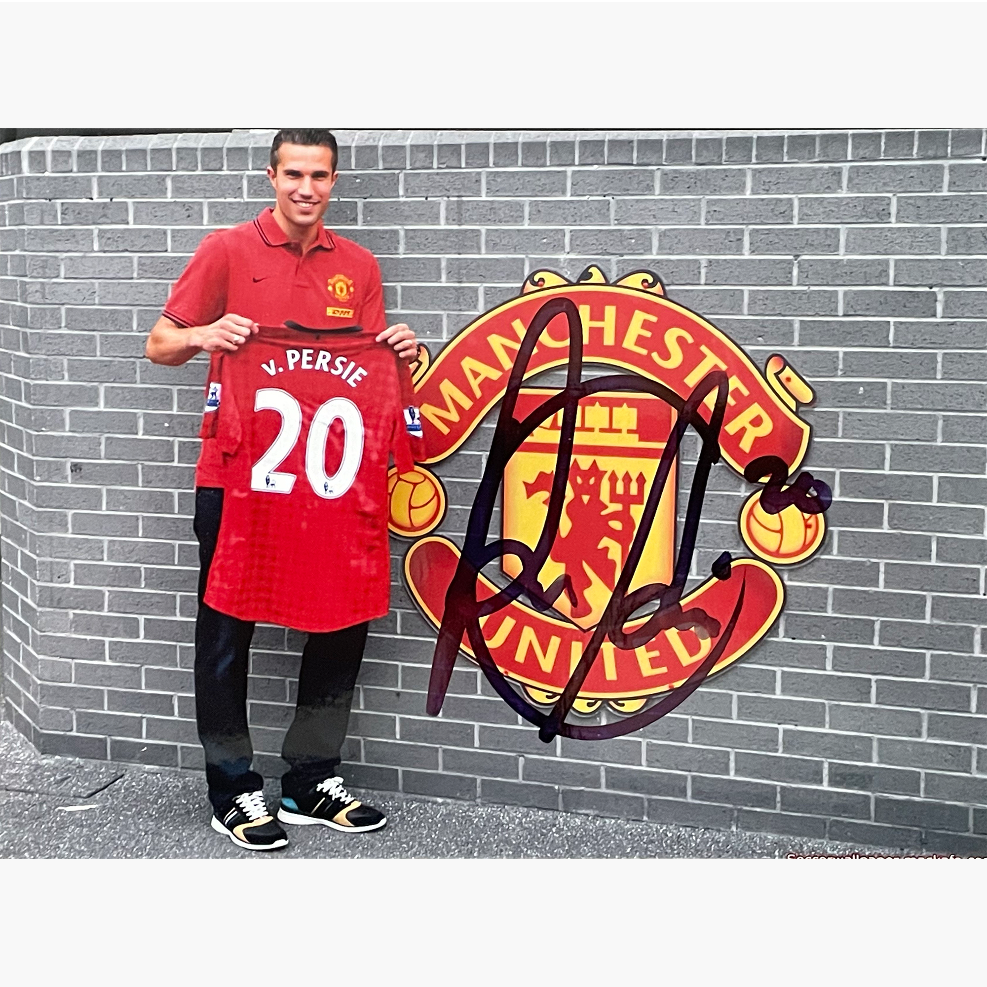 Robin Van Persie – Signed 20cm x 15cm Colour Photo