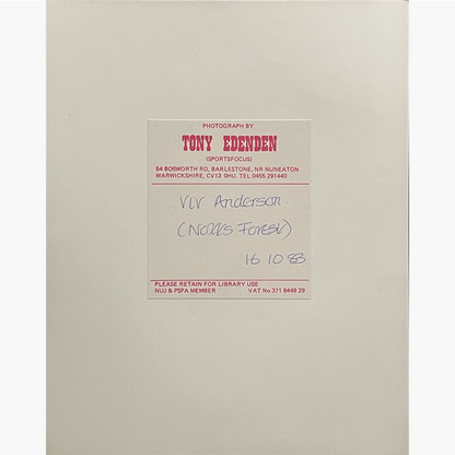 Viv Anderson – Signed 25cm x 19.5cm Black & White Action Press Photo