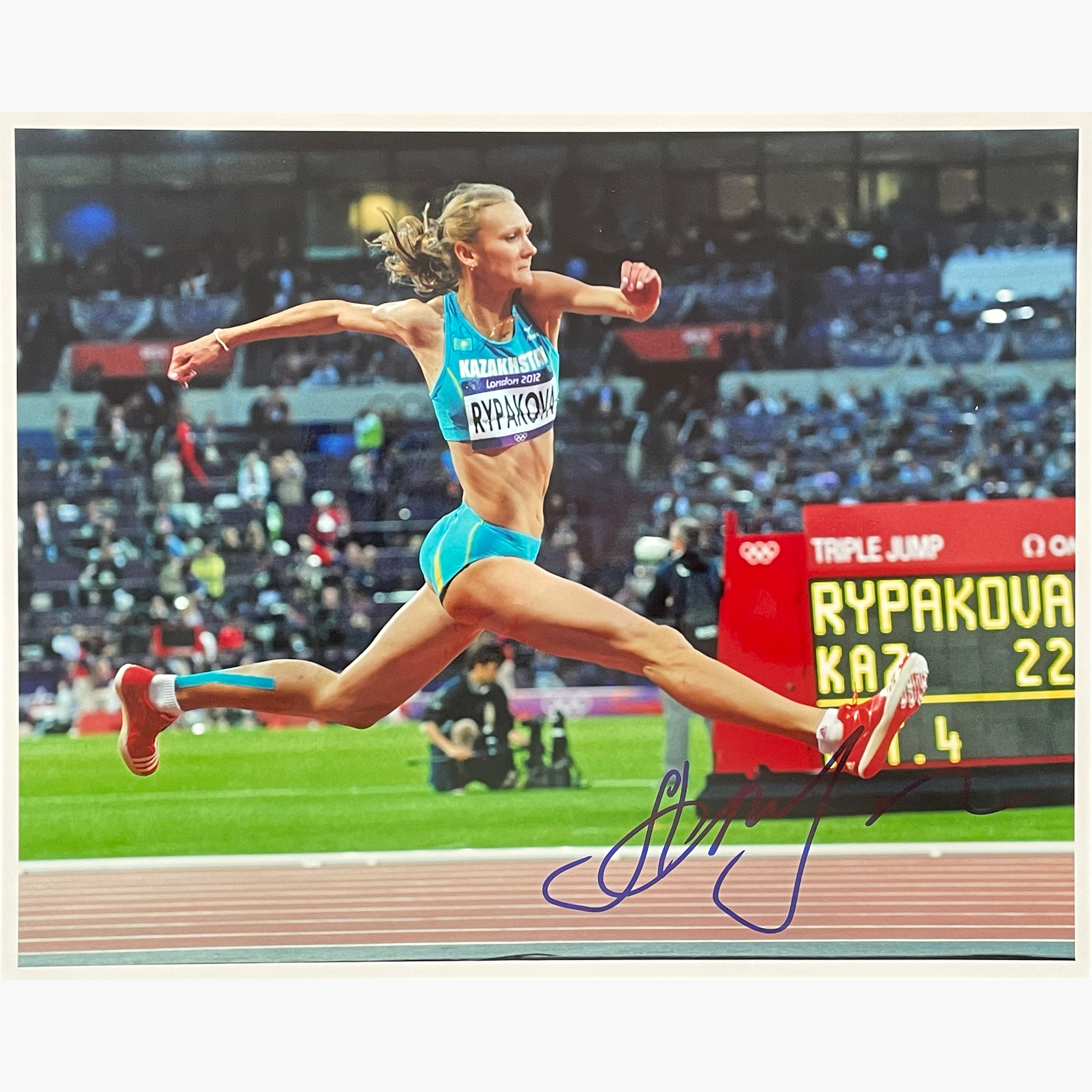 Olga Rypakova – Signed 25.3cm x 20.2cm Colour Action Photo