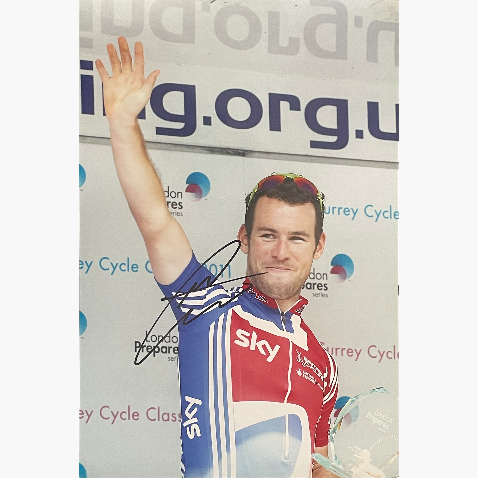 Mark Cavendish – Signed 30.5cm x 20.5cm Colour  Photo
