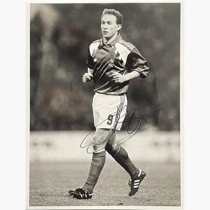 Jean Pierre Papin – Signed 25.5cm x 20cm Black & White Action Press Photo