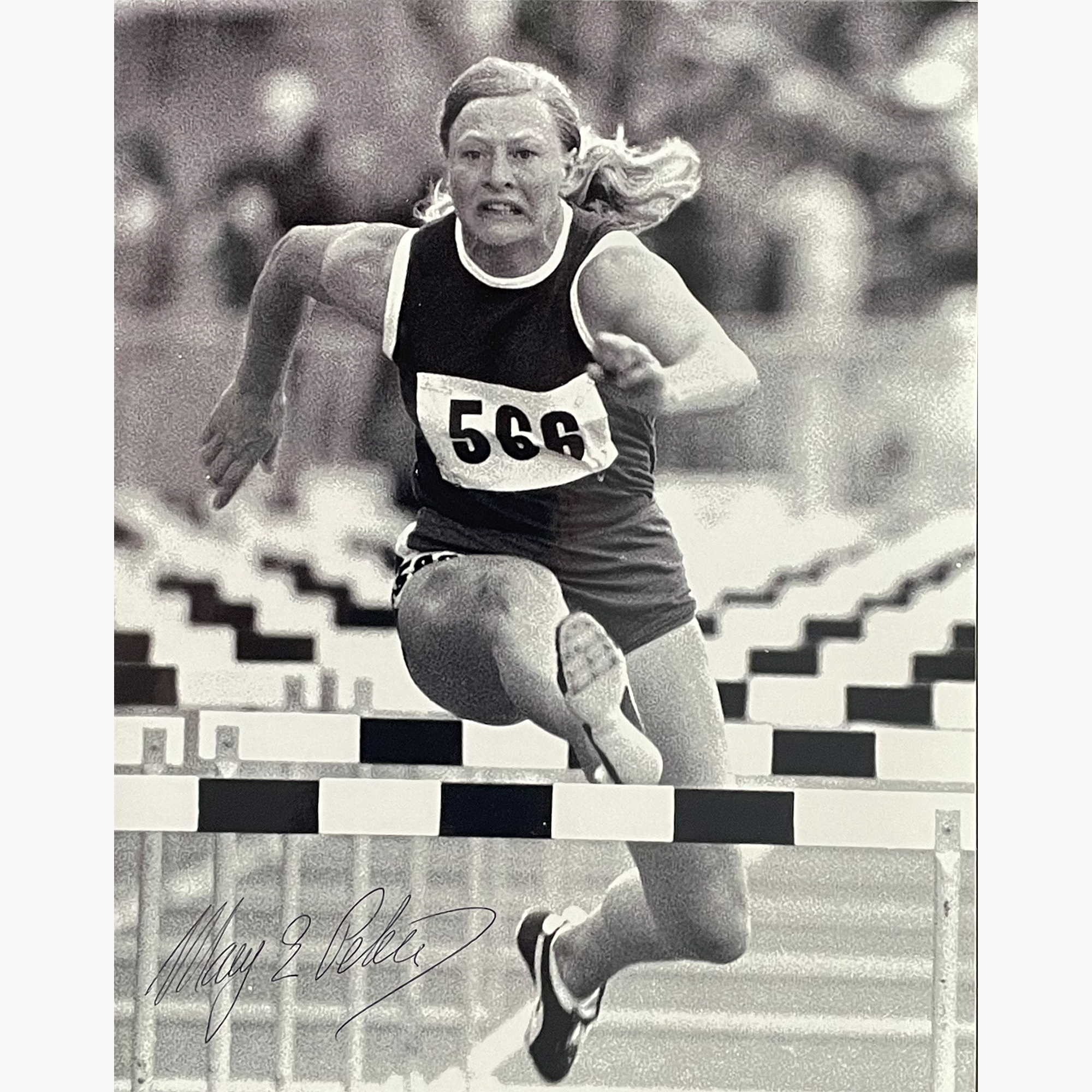 Mary Peters – Signed 18.5cm x 15cm Black & White Action Photo