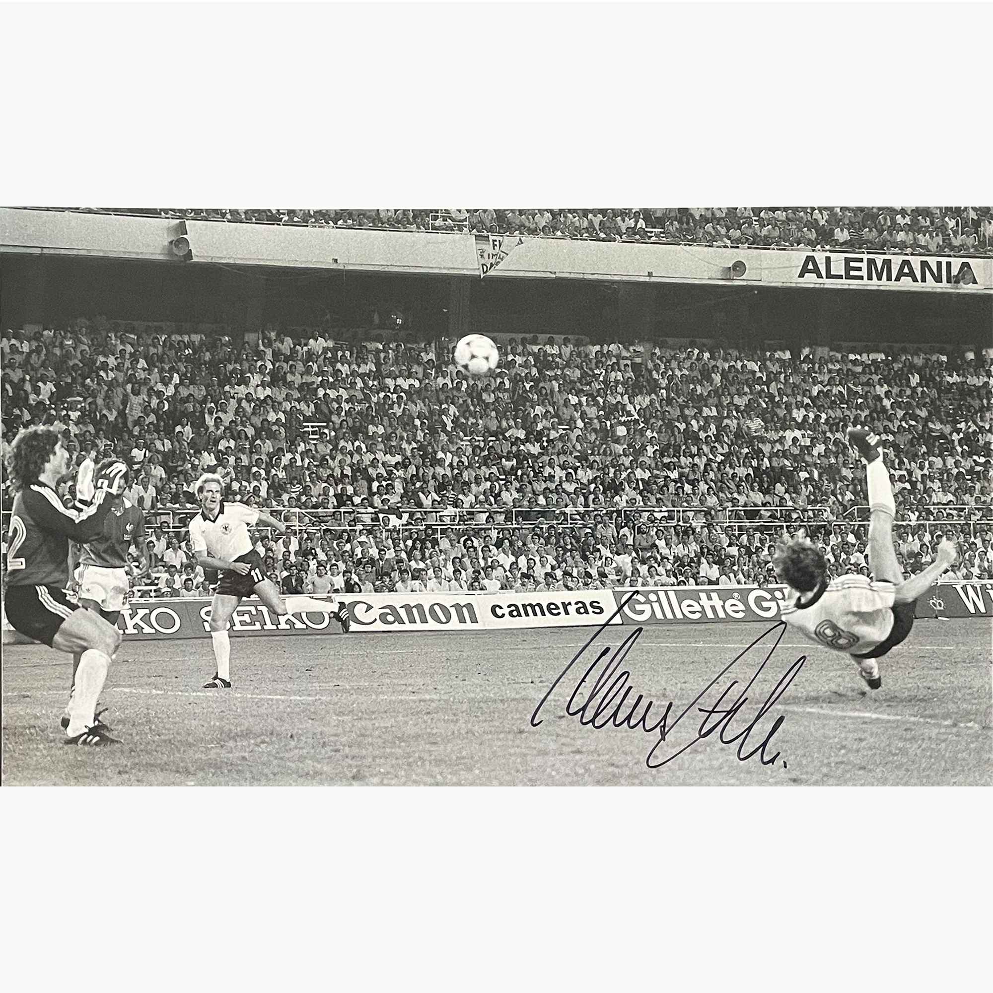 Klaus Fischer – Signed 30cm x 18cm Black & White Action Photo
