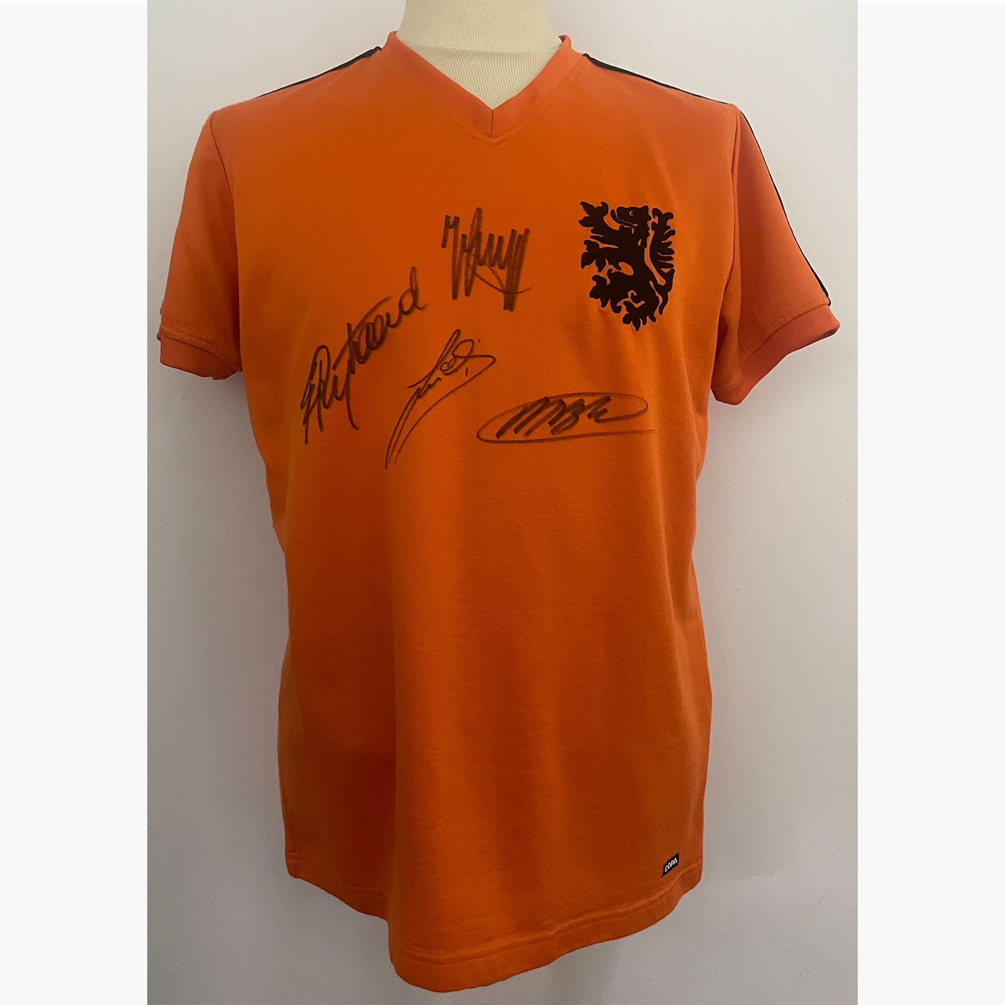 Netherlands 1974 Shirt – Signed by Johan Cruyff, Ruud Gullit, Frank Rijkaard & Marco van Basten