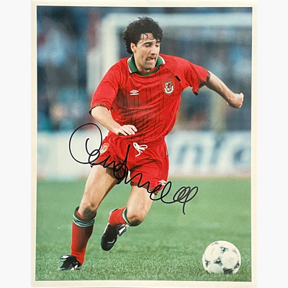 Dean Saunders – Signed 25cm x 20cm Colour Action Press Photo