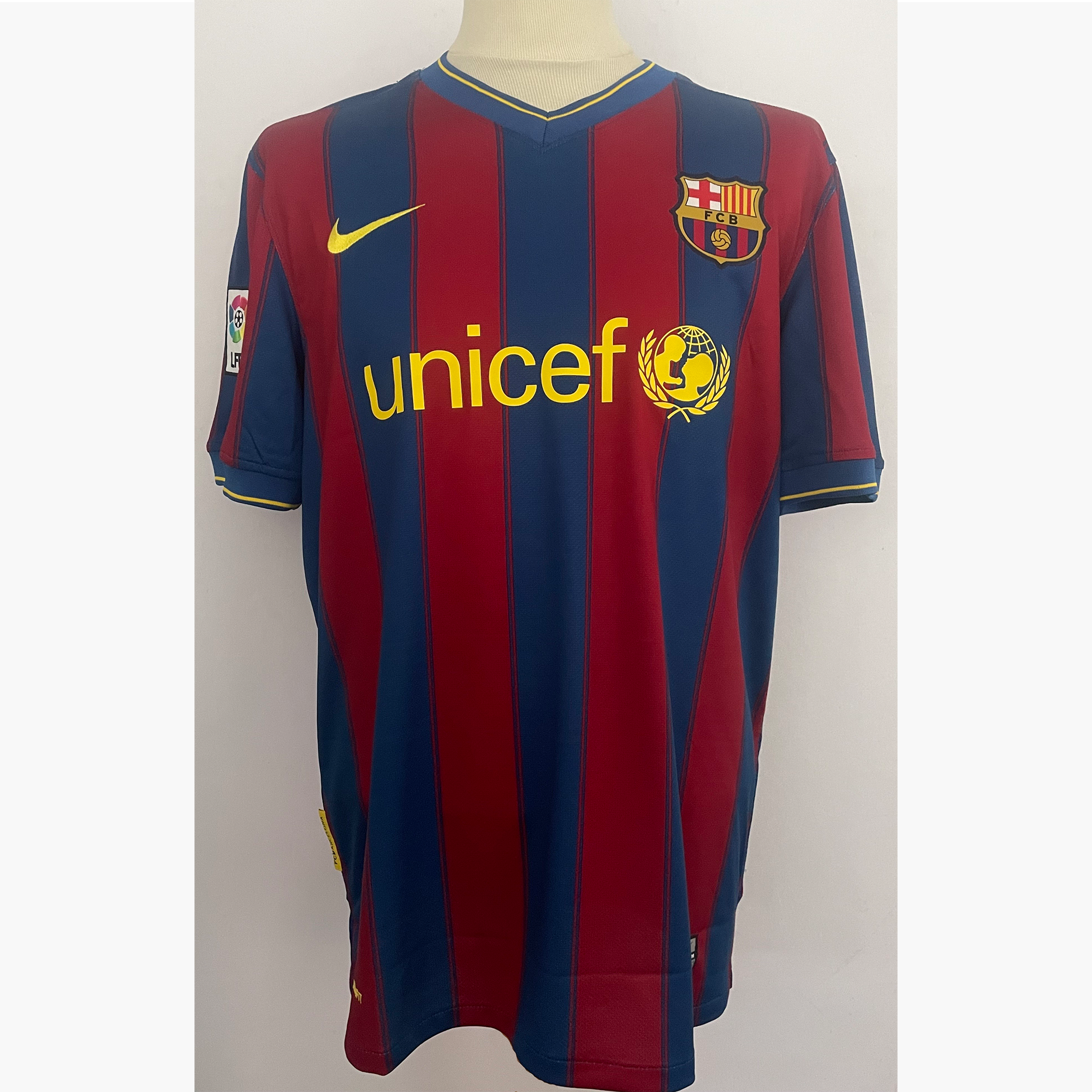 Lionel Messi - Signed  2009/2010 Barcelona Shirt