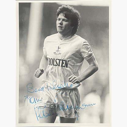 Steve Perryman – Signed 20cm x 17cm Black & White Action Press Photo