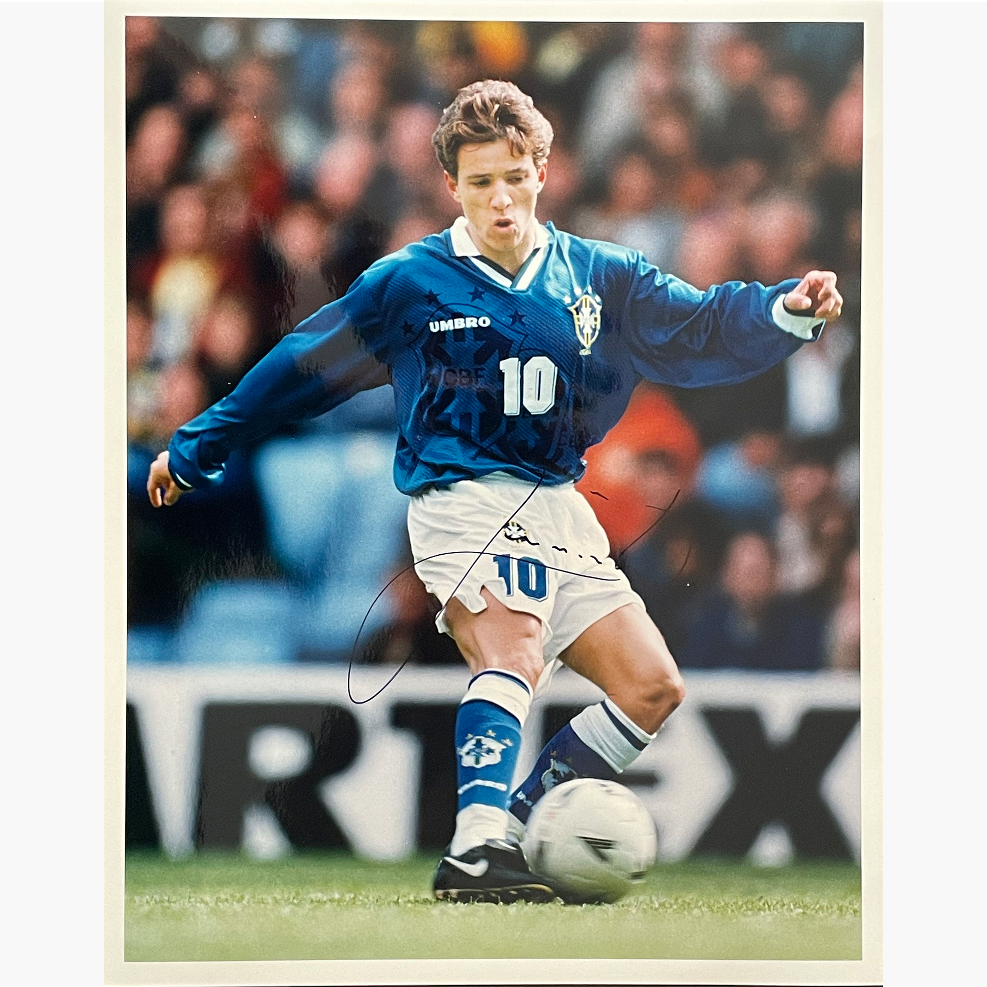 Juninho – Signed 25.5cm x 20cm Colour Action Press Photo