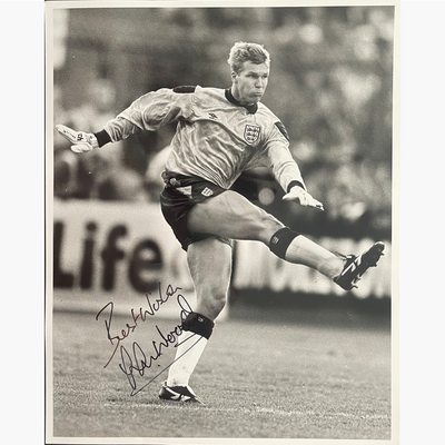 Chris Woods – Signed 25.5cm x 20cm Black & White Action Press Photo