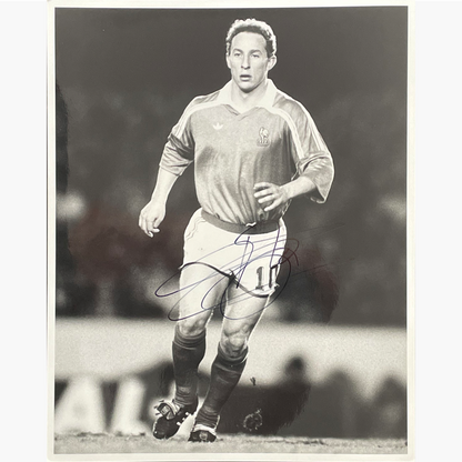 Jean Pierre Papin – Signed 25.5cm x 20cm Black & White Action Press Photo