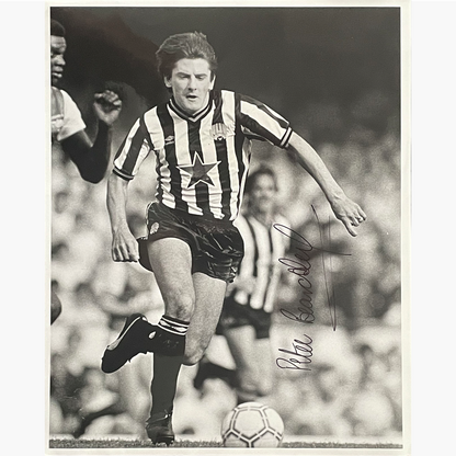 Peter Beardsley – Signed 25.5cm x 20.5cm Black & White Action Press Photo